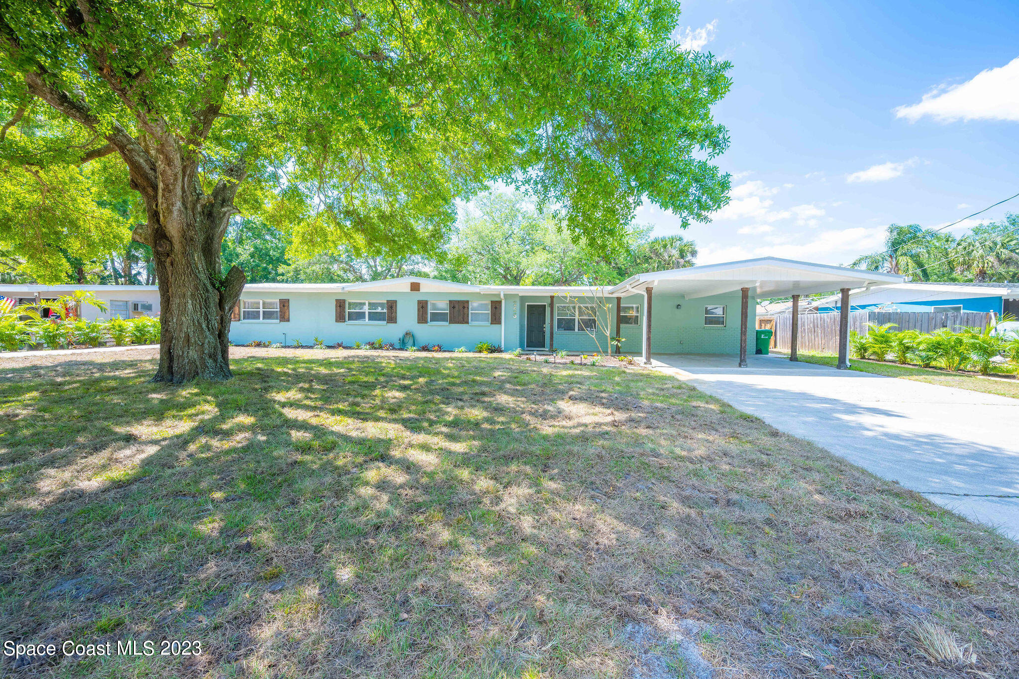 255 E Laila Drive