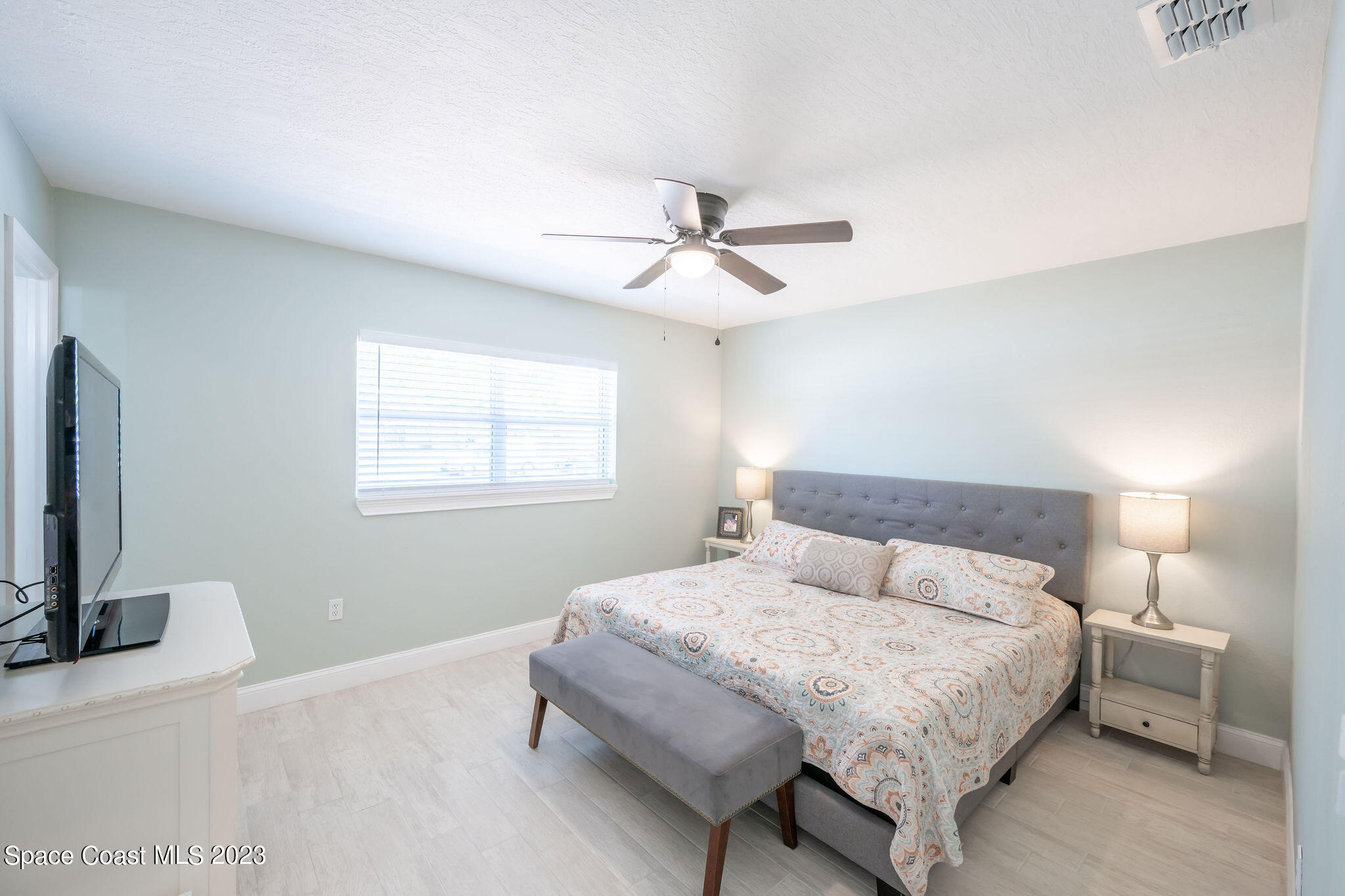 255 E Laila Drive