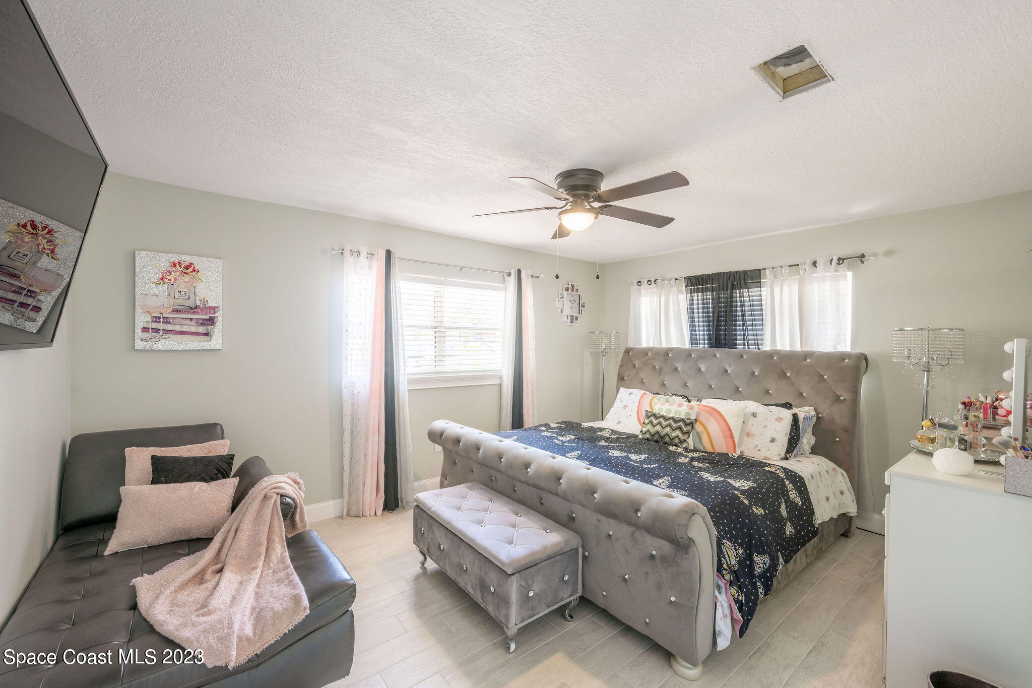 255 E Laila Drive
