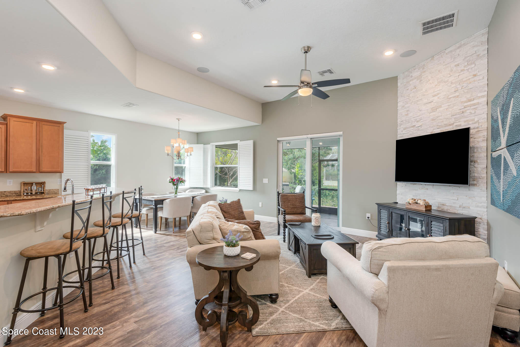 376 Sandcrest Circle