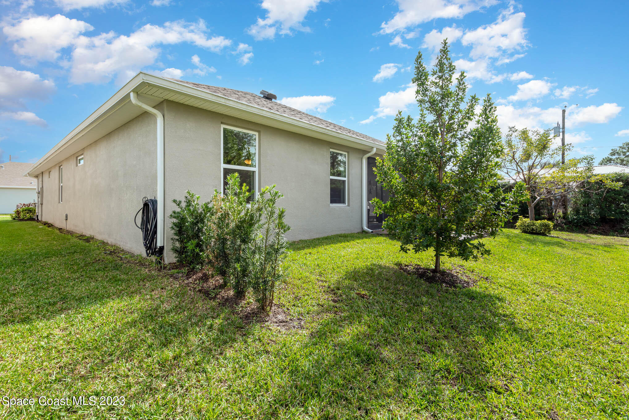376 Sandcrest Circle