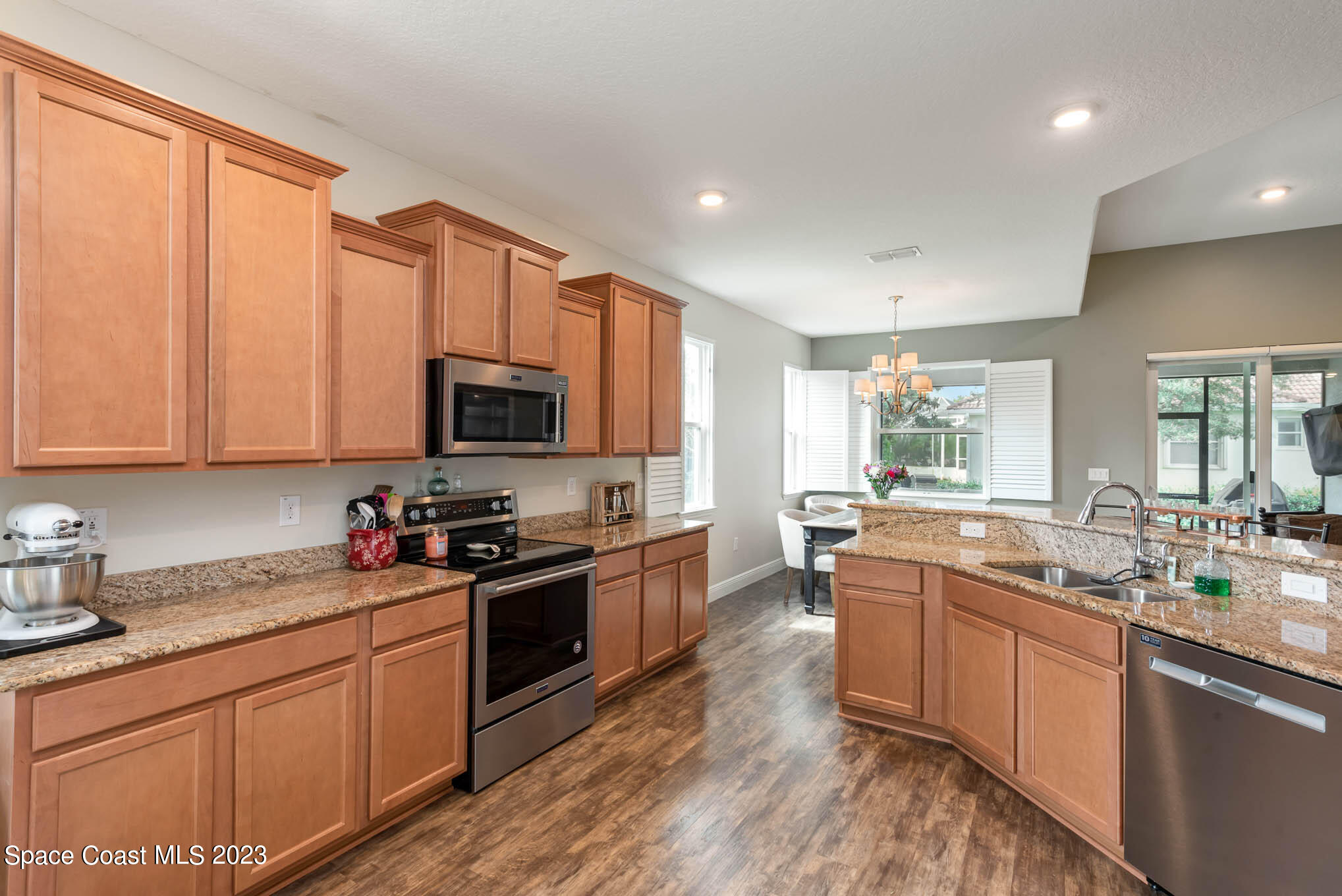 376 Sandcrest Circle