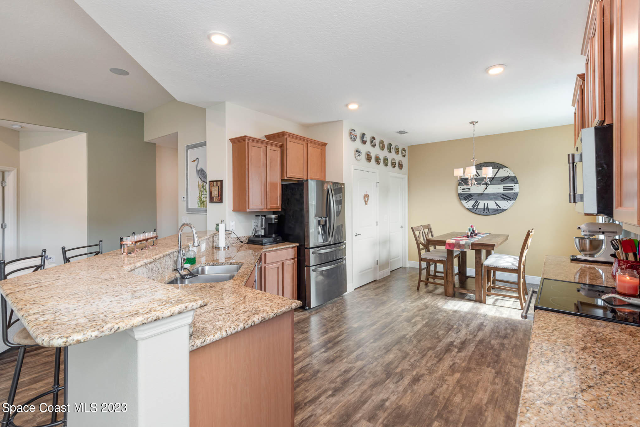 376 Sandcrest Circle