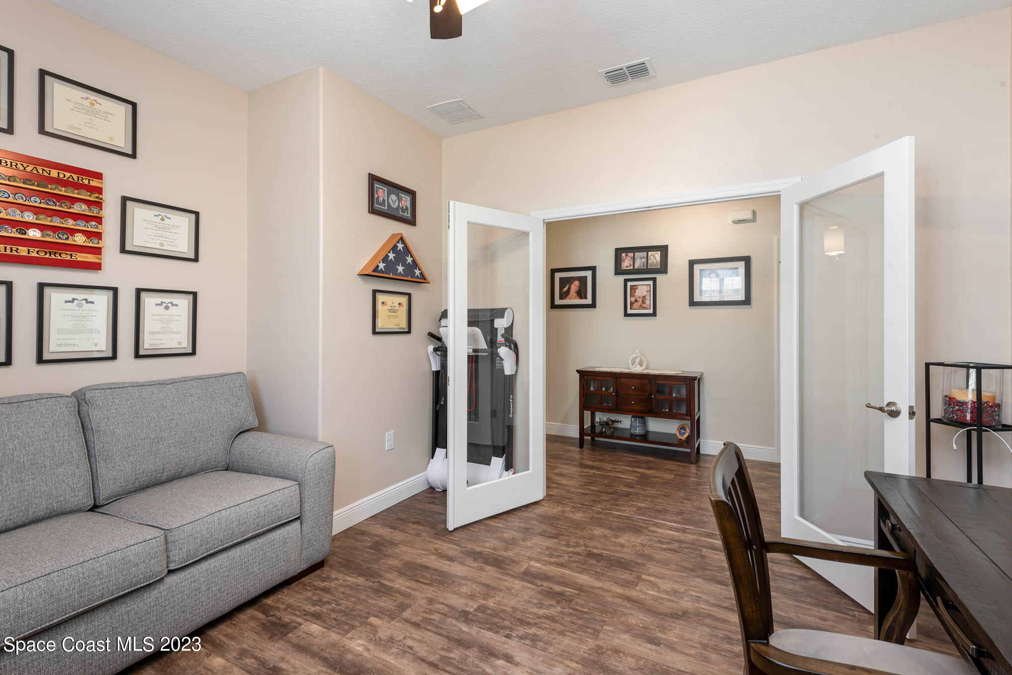376 Sandcrest Circle