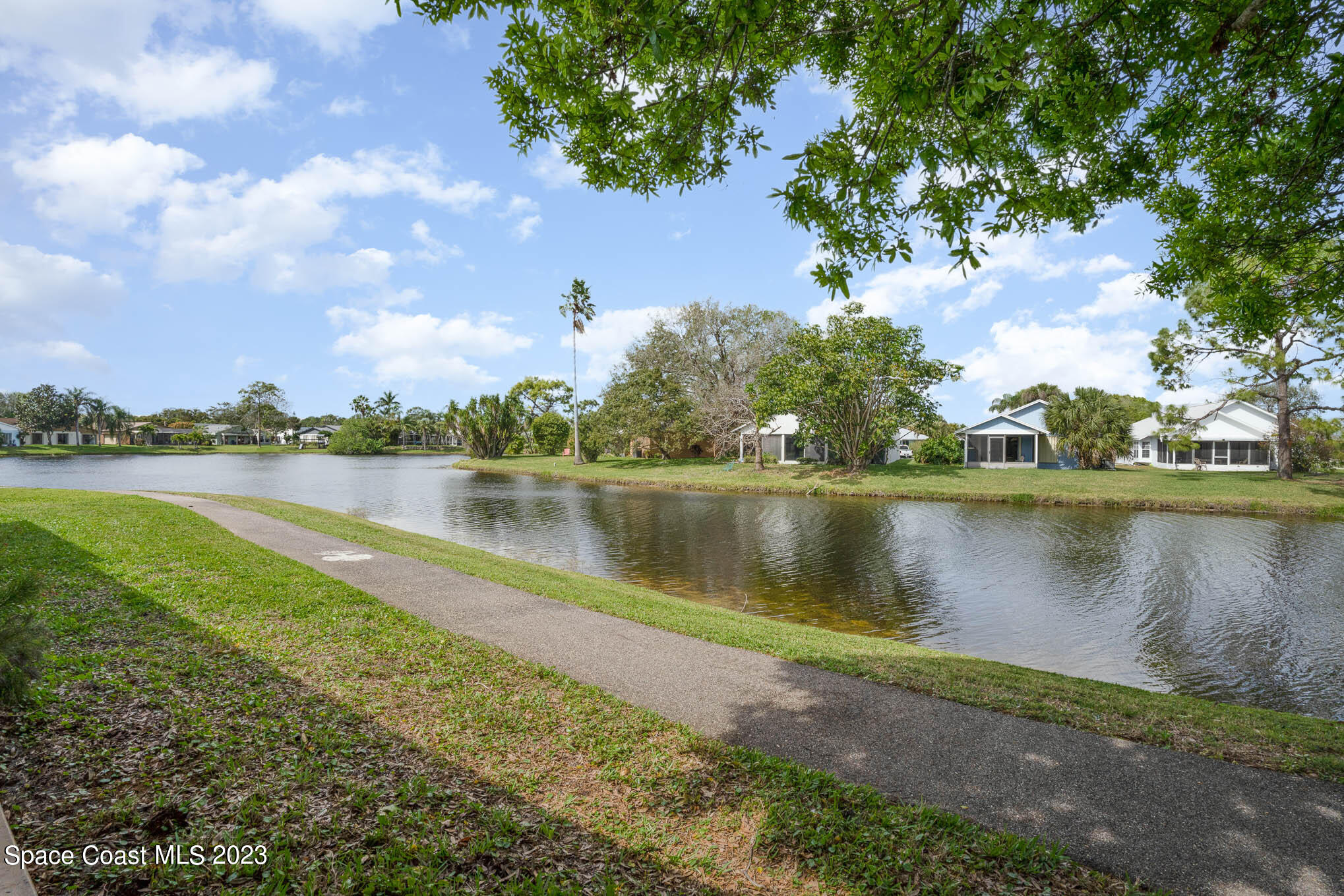 320 Bayhead Drive