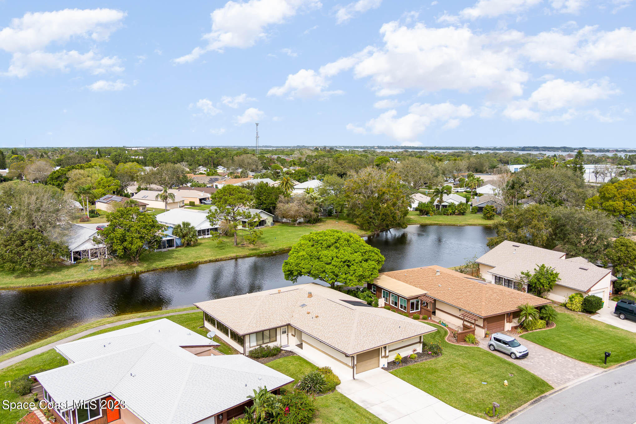 320 Bayhead Drive