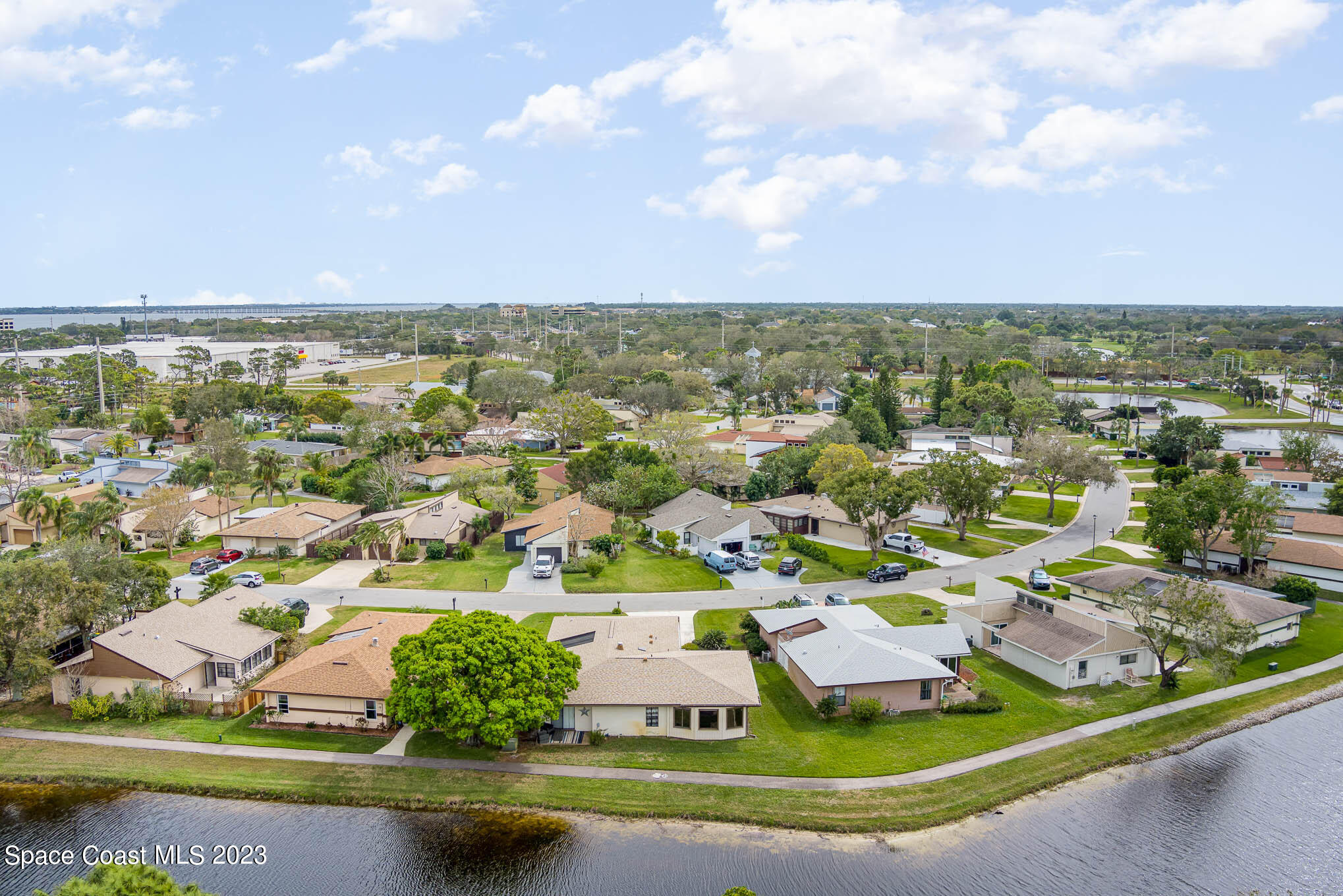 320 Bayhead Drive