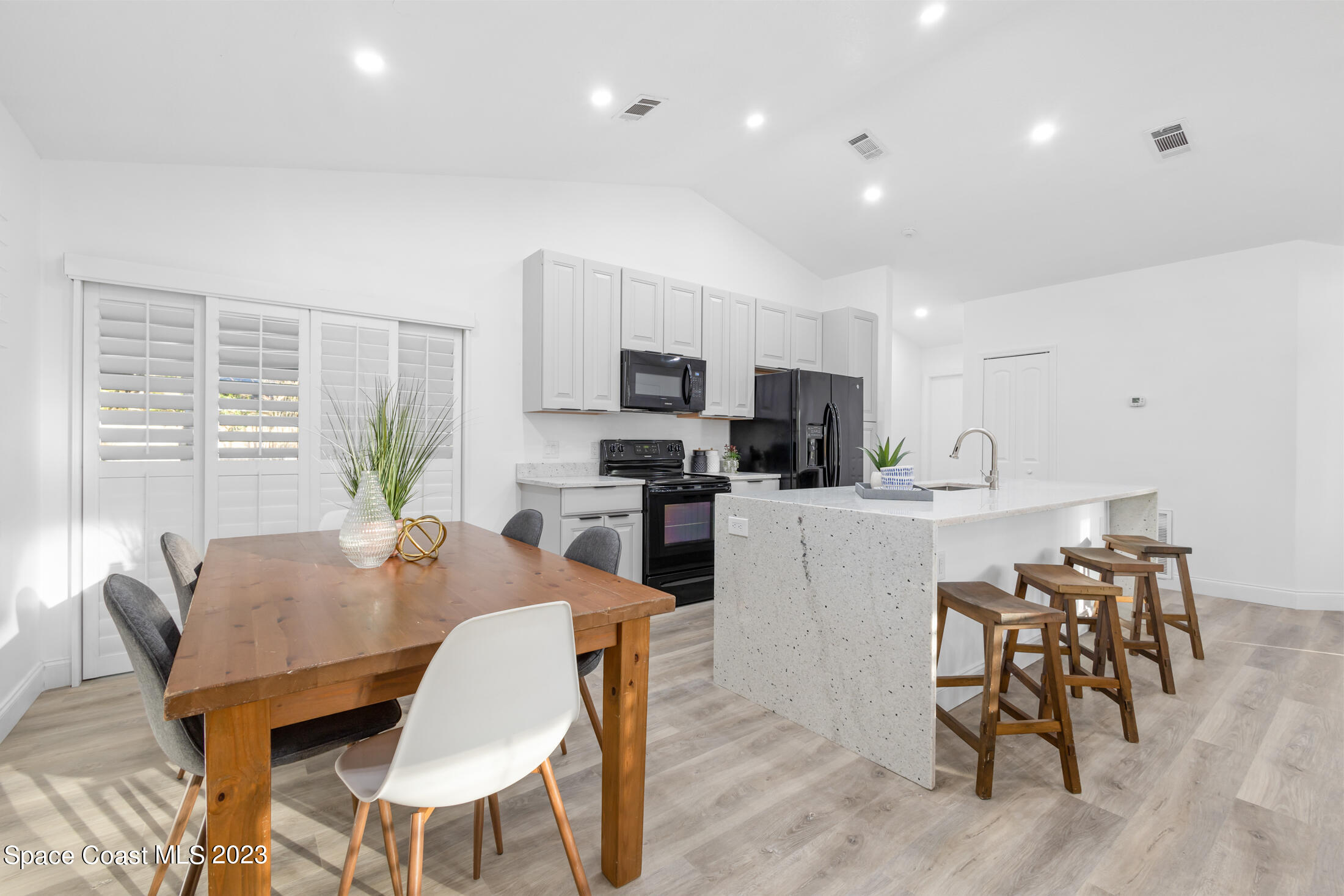 6655 Corto Road