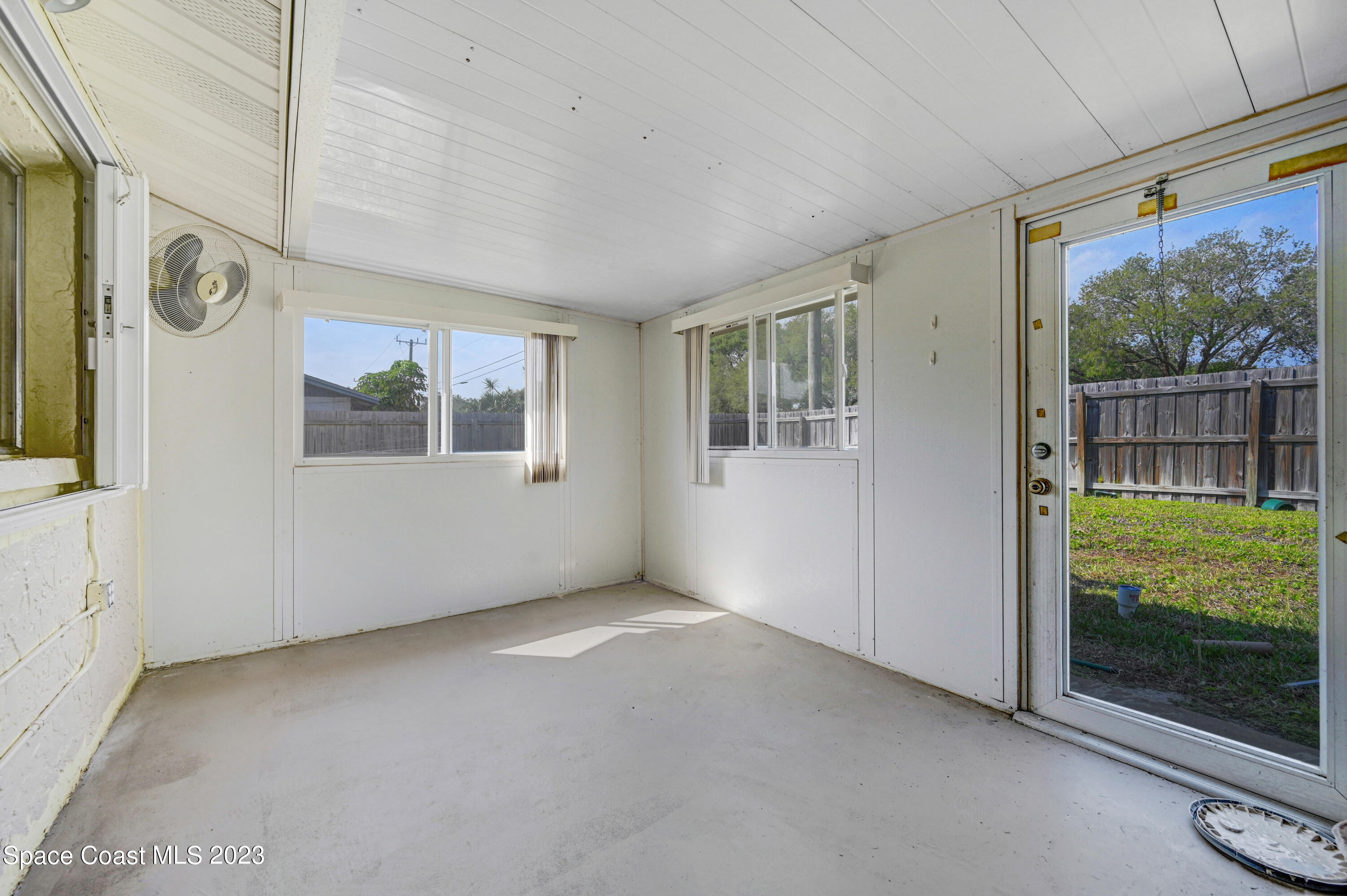 1902 N Ontario Circle