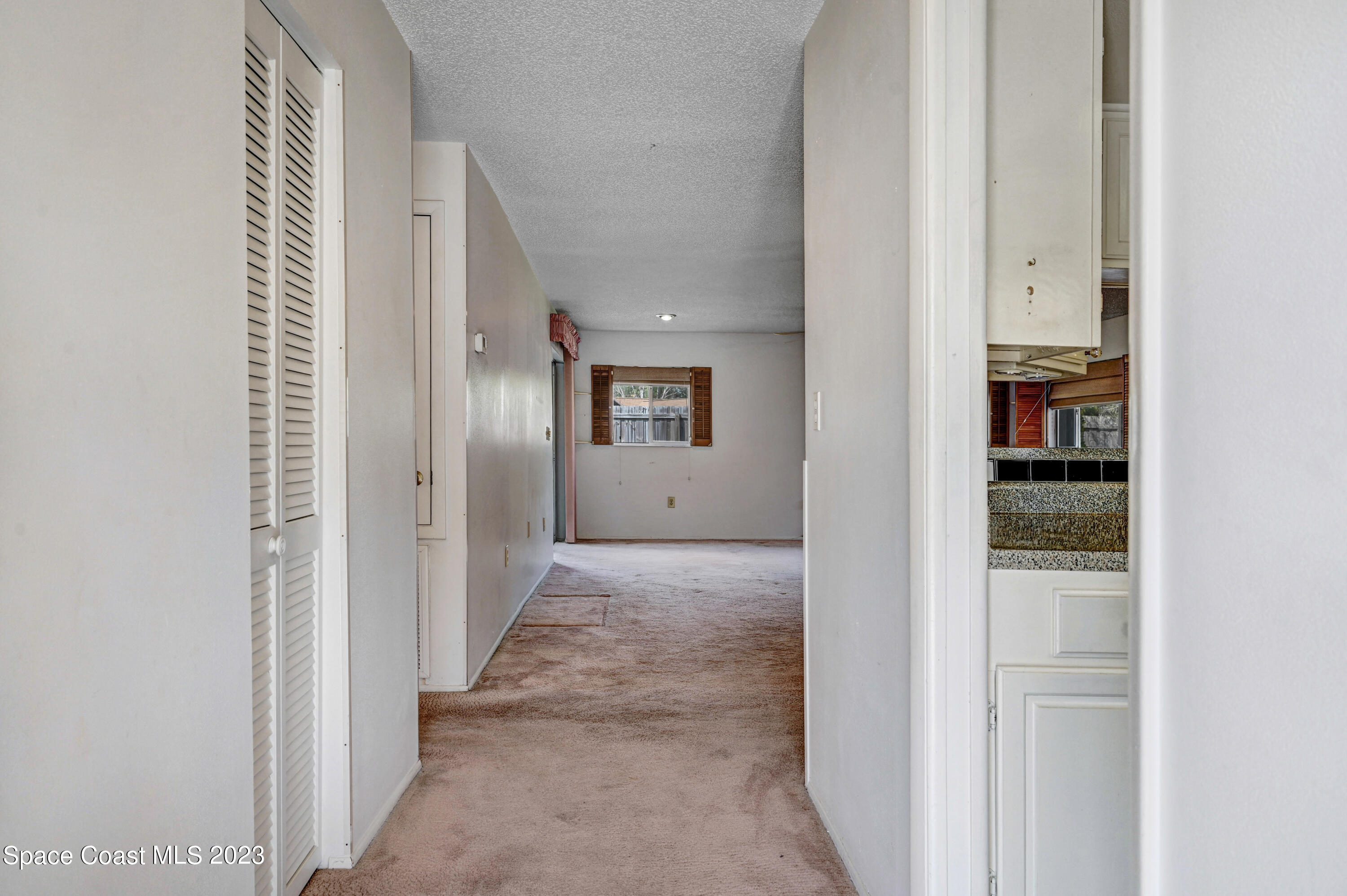 1902 N Ontario Circle