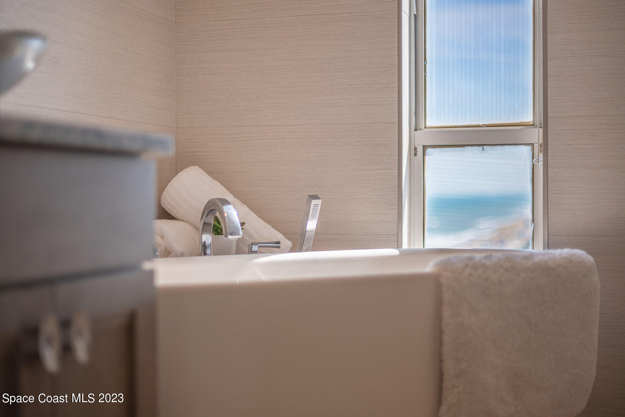 2225 Highway A1a 811