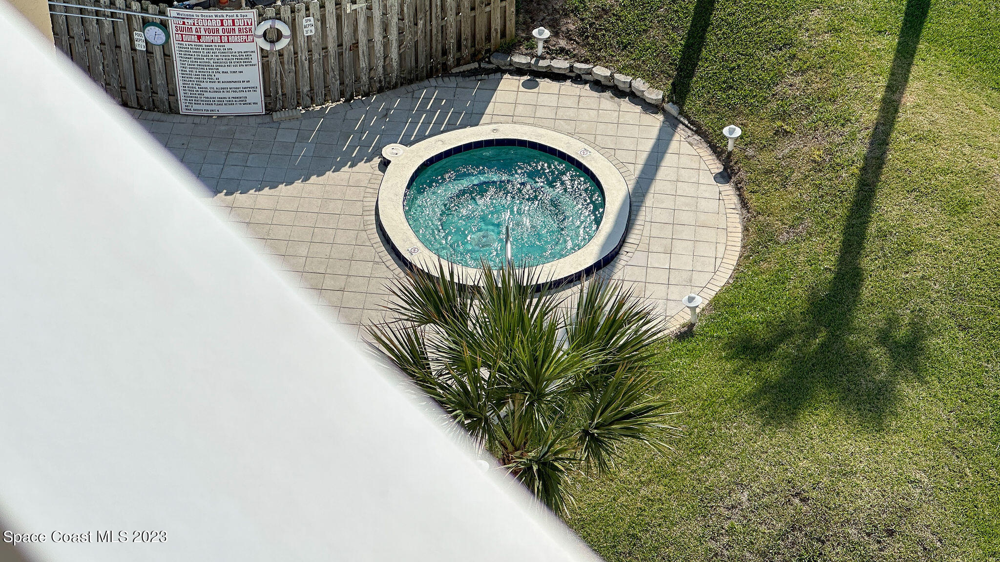 2225 Highway A1a 811