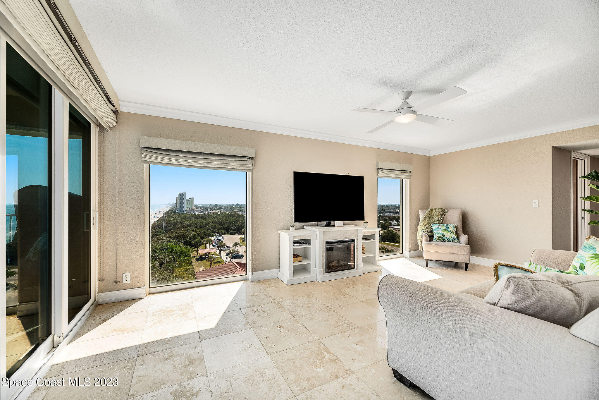 2225 Highway A1a 811