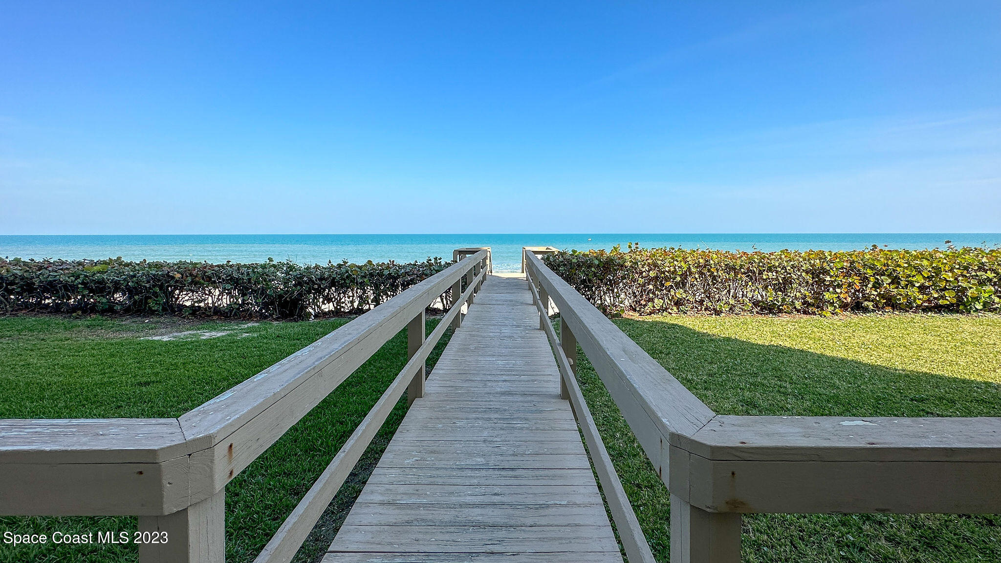 2225 Highway A1a 811