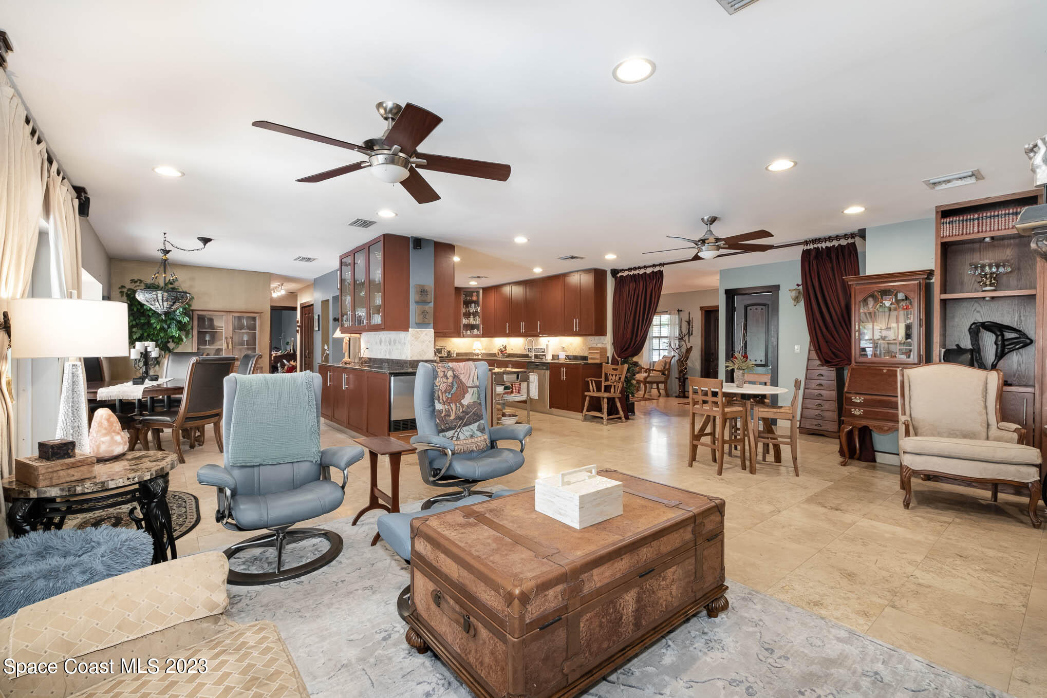 337 Michigan Avenue