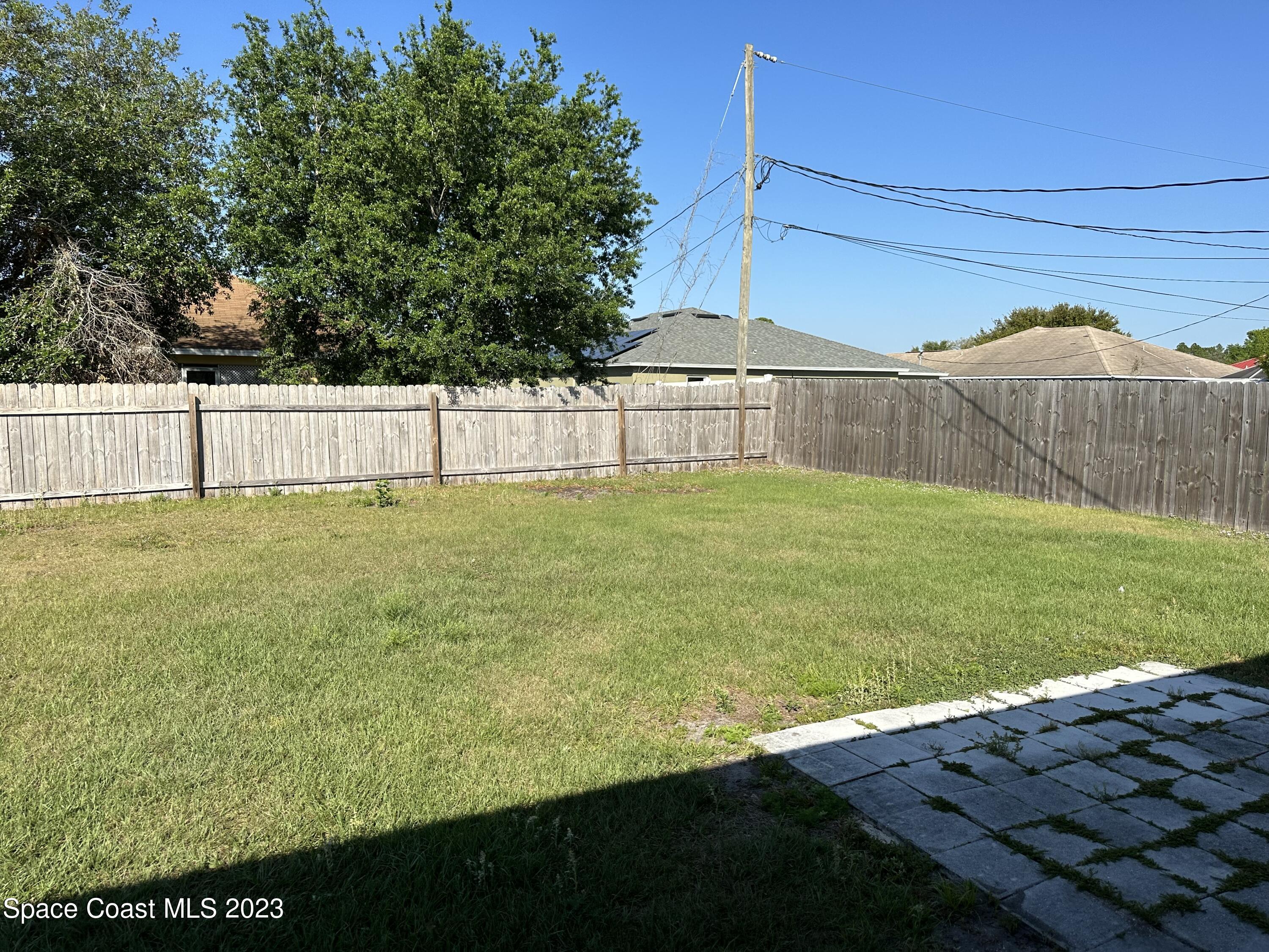 110 Maywood Avenue NW