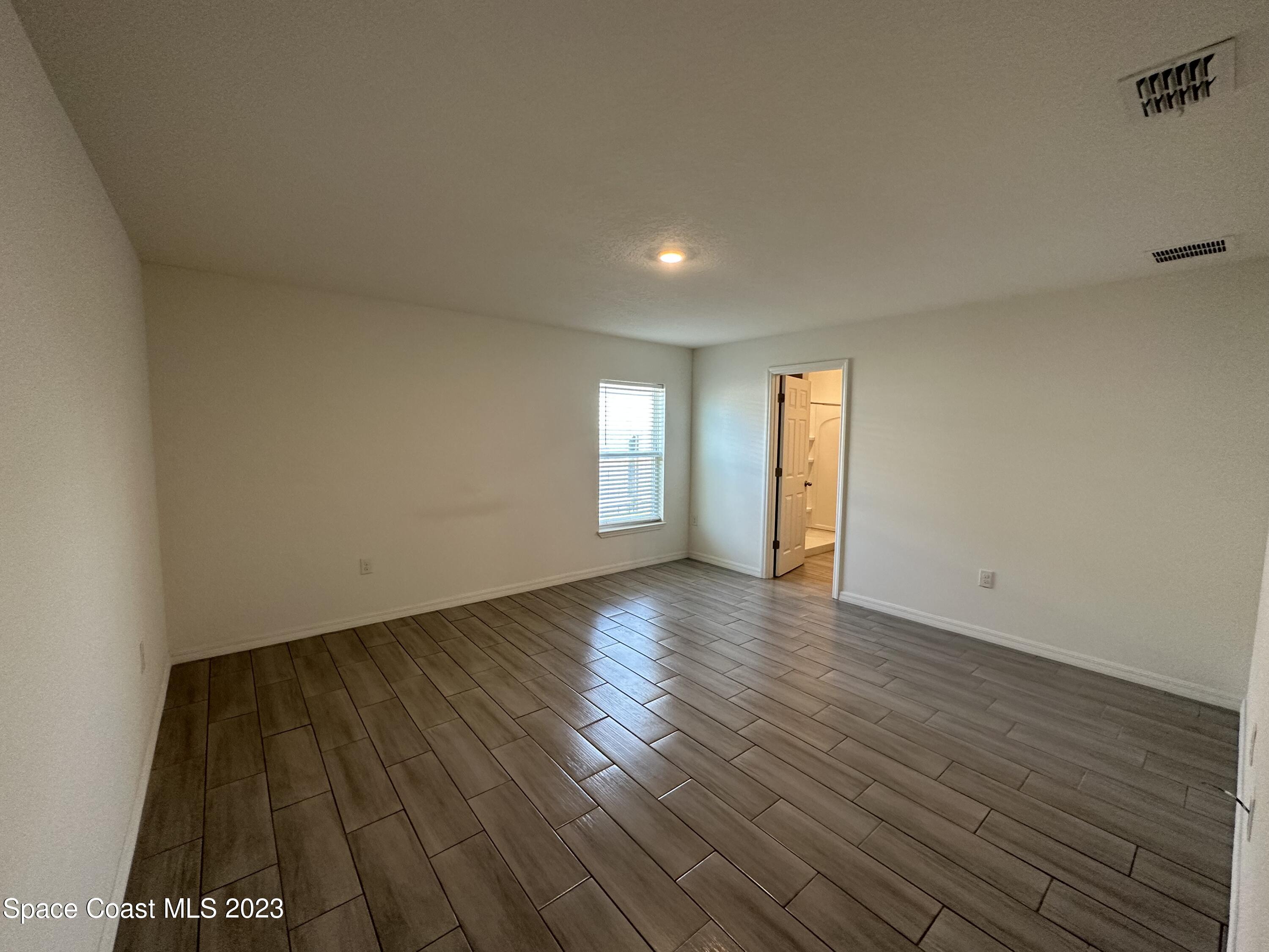 110 Maywood Avenue NW