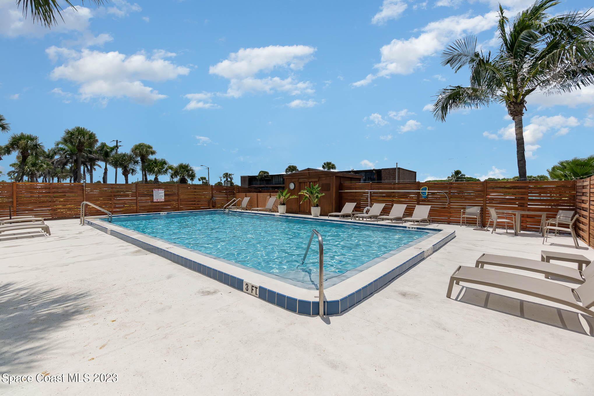 333 N Atlantic Avenue, 222