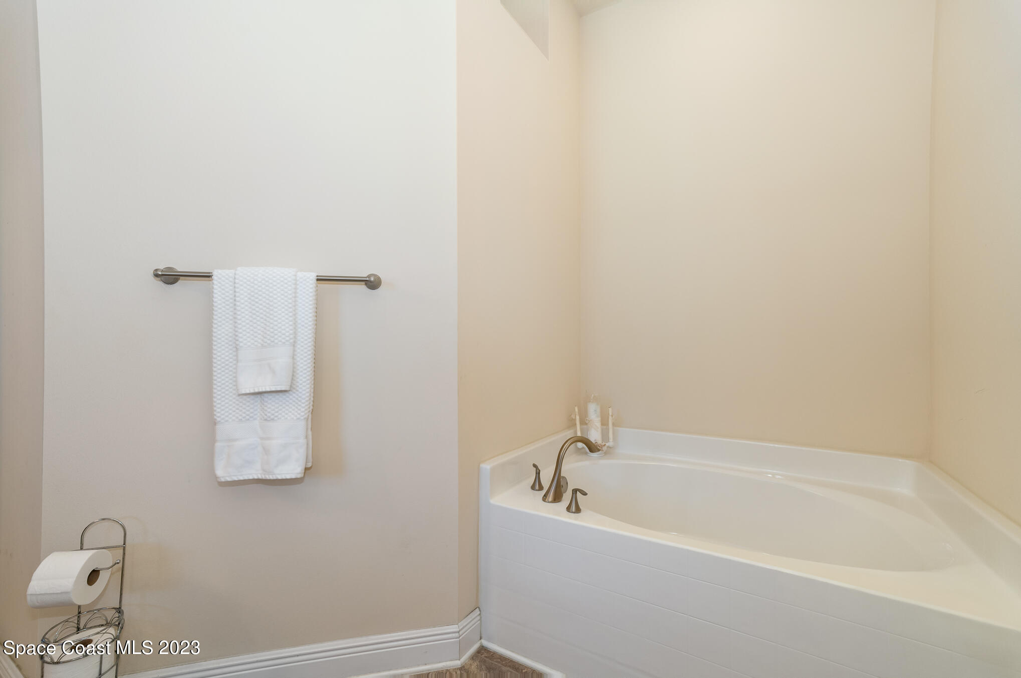 242 Santa Rosa Avenue SW