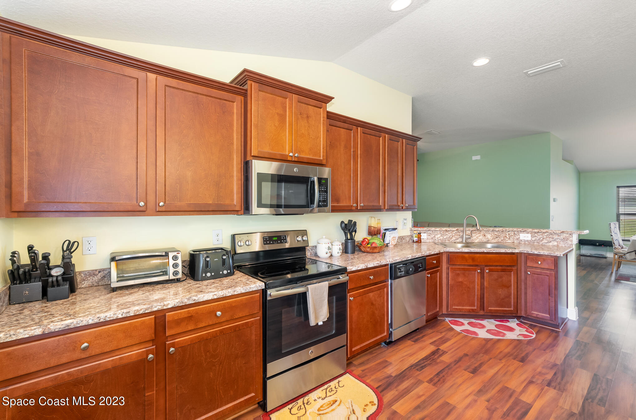 242 Santa Rosa Avenue SW