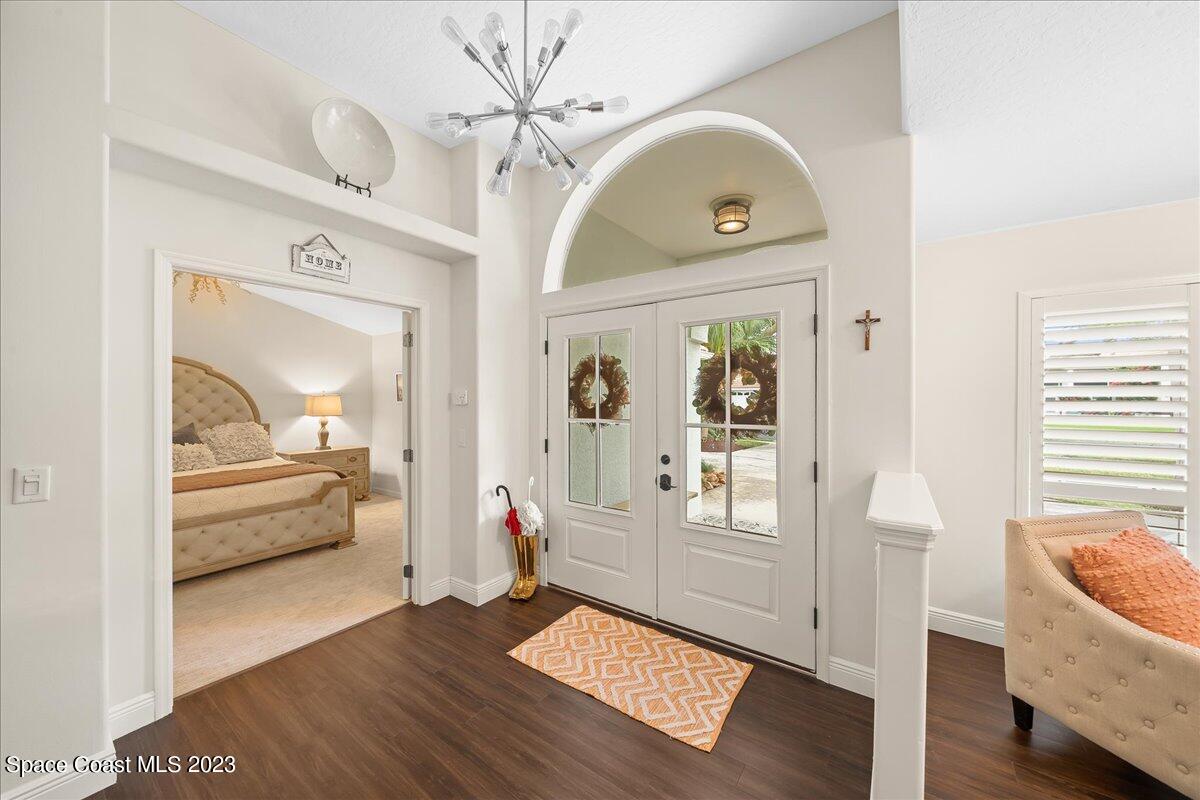 1735 Canterbury Drive