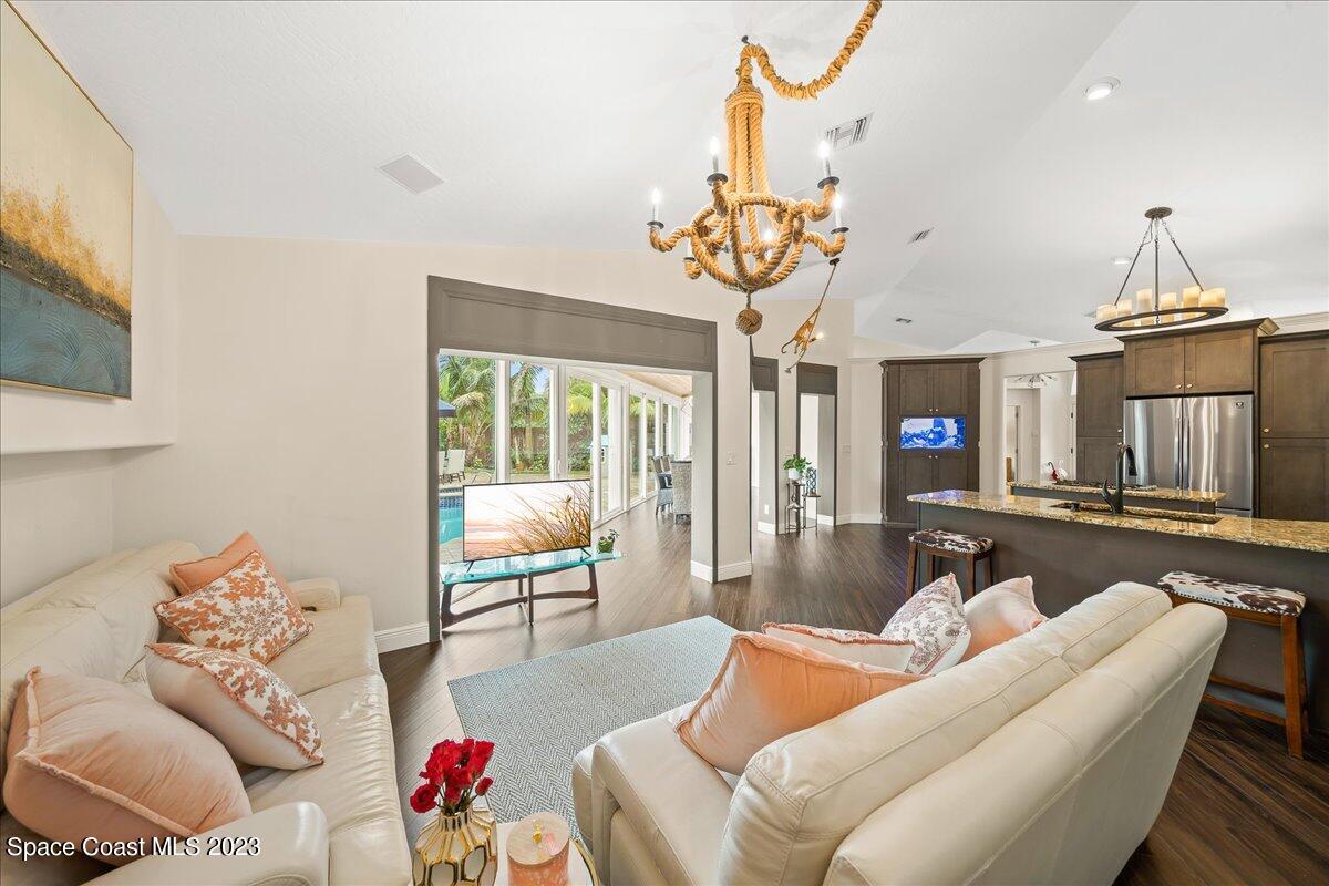 1735 Canterbury Drive