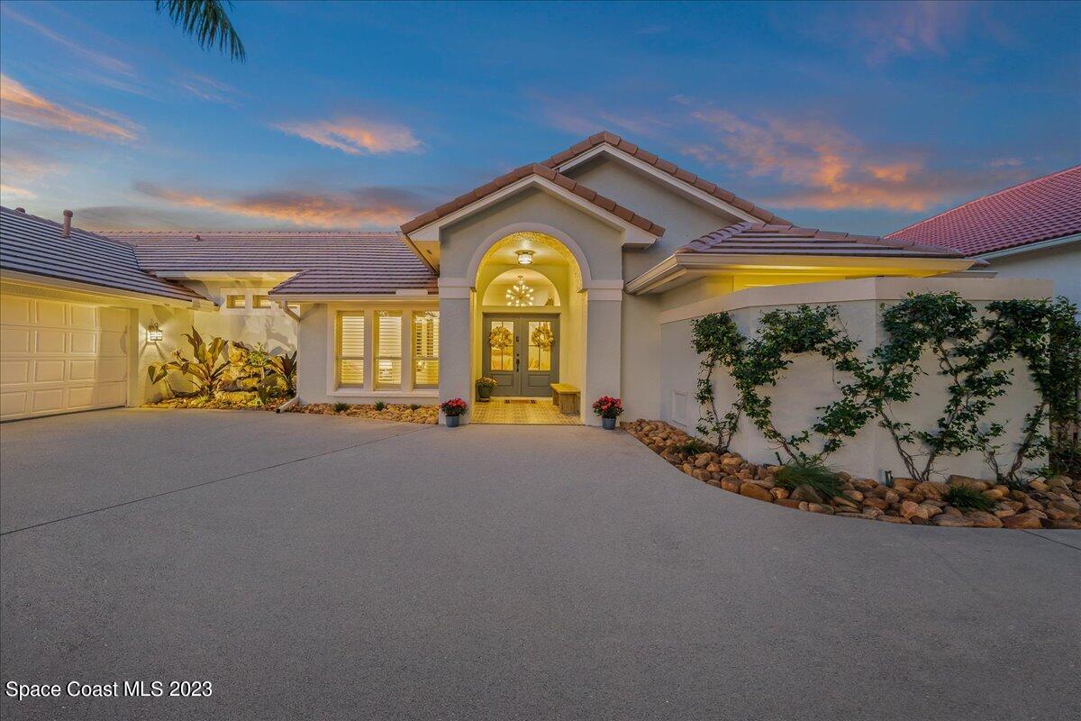1735 Canterbury Drive
