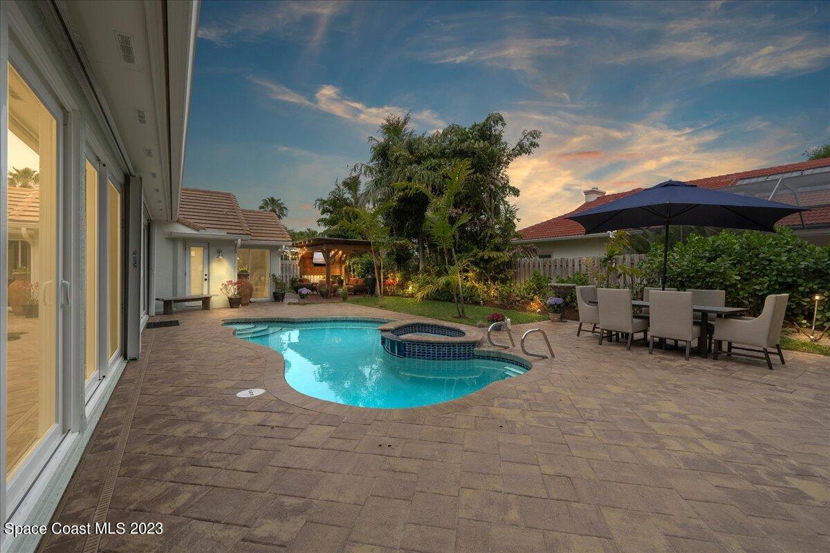1735 Canterbury Drive