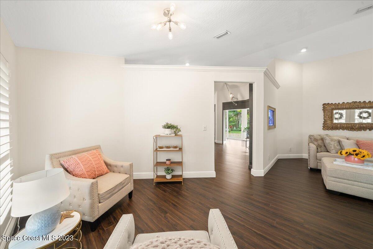 1735 Canterbury Drive