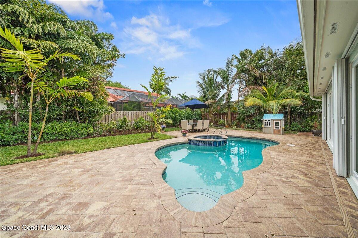 1735 Canterbury Drive