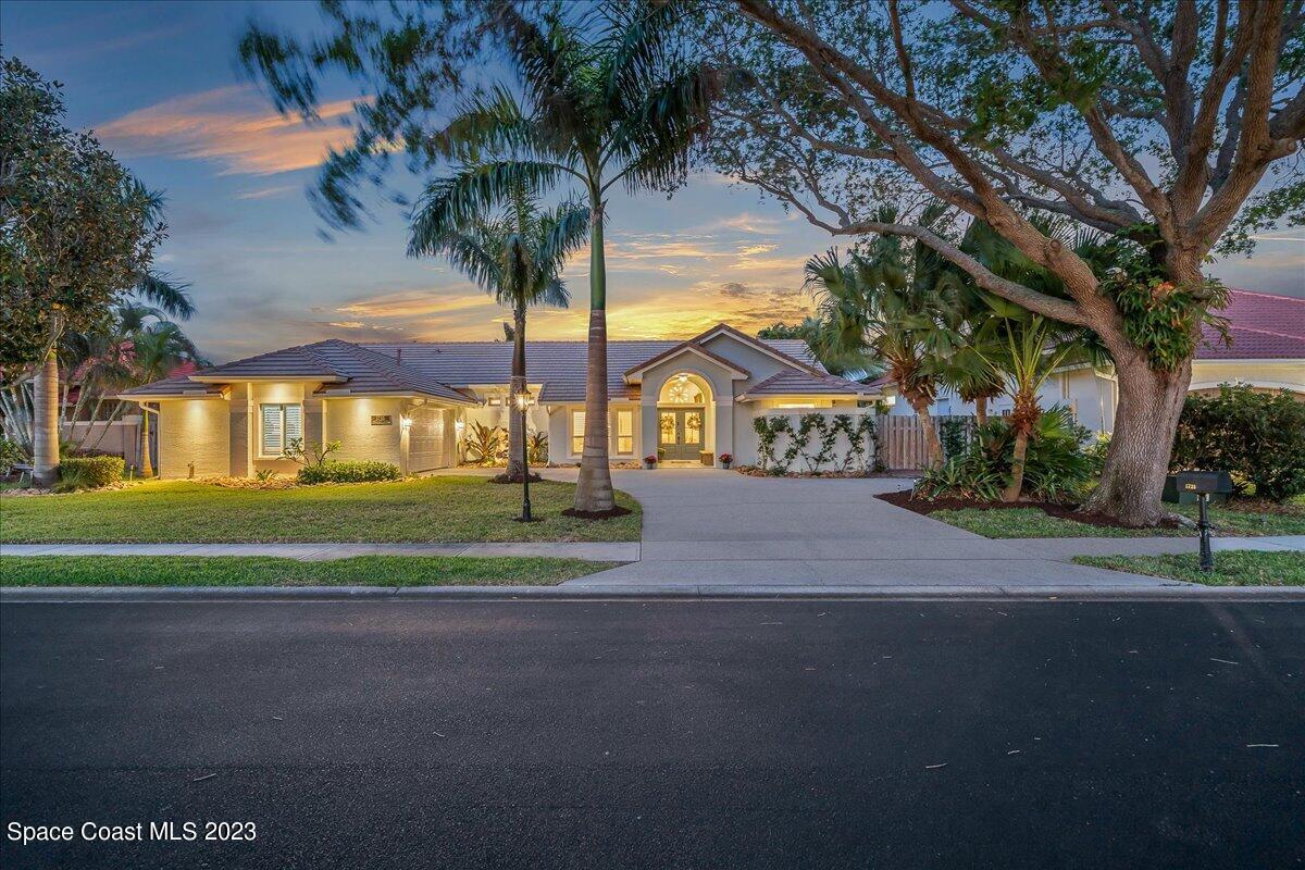 1735 Canterbury Drive