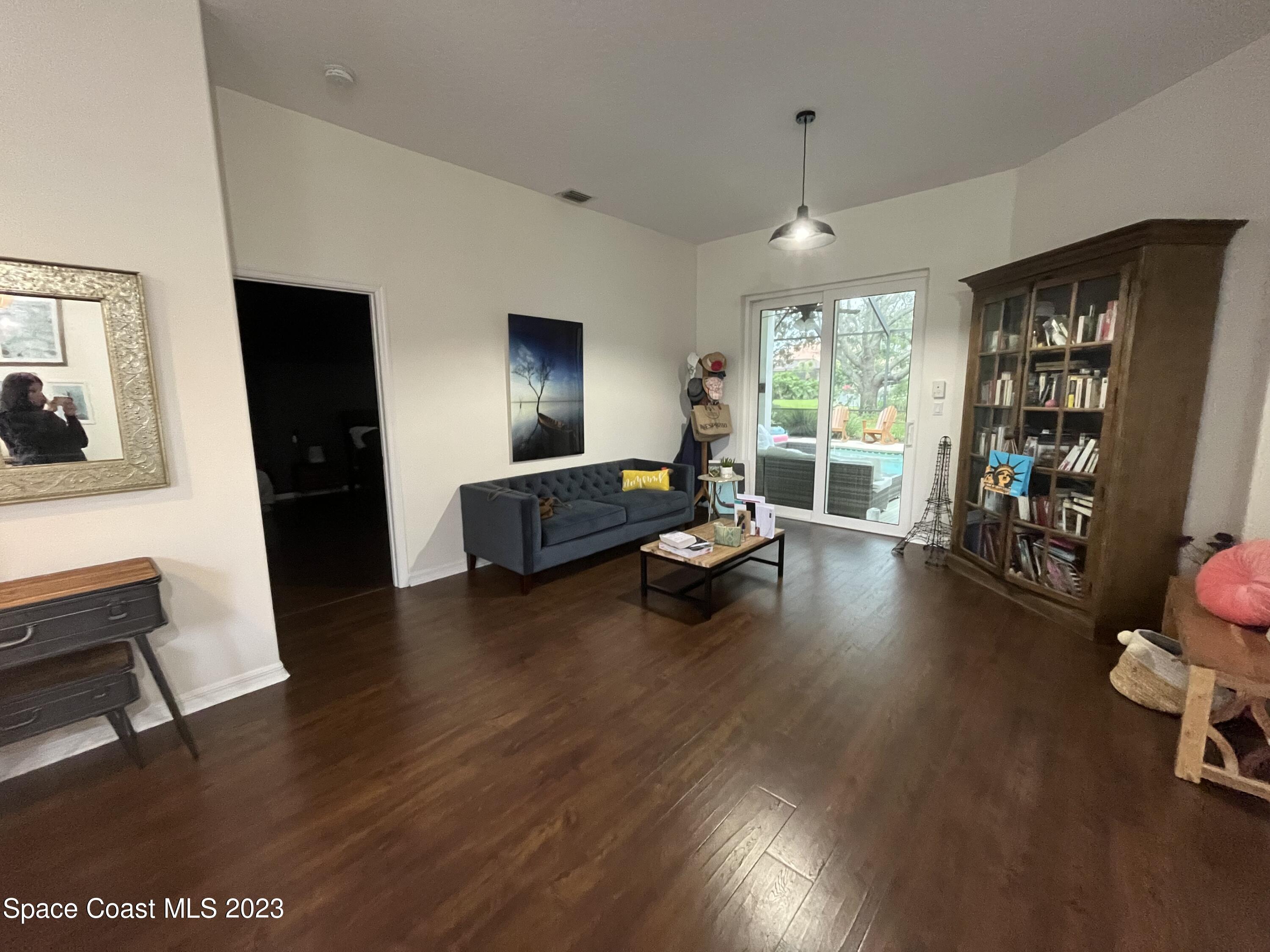 550 Ashwell Court