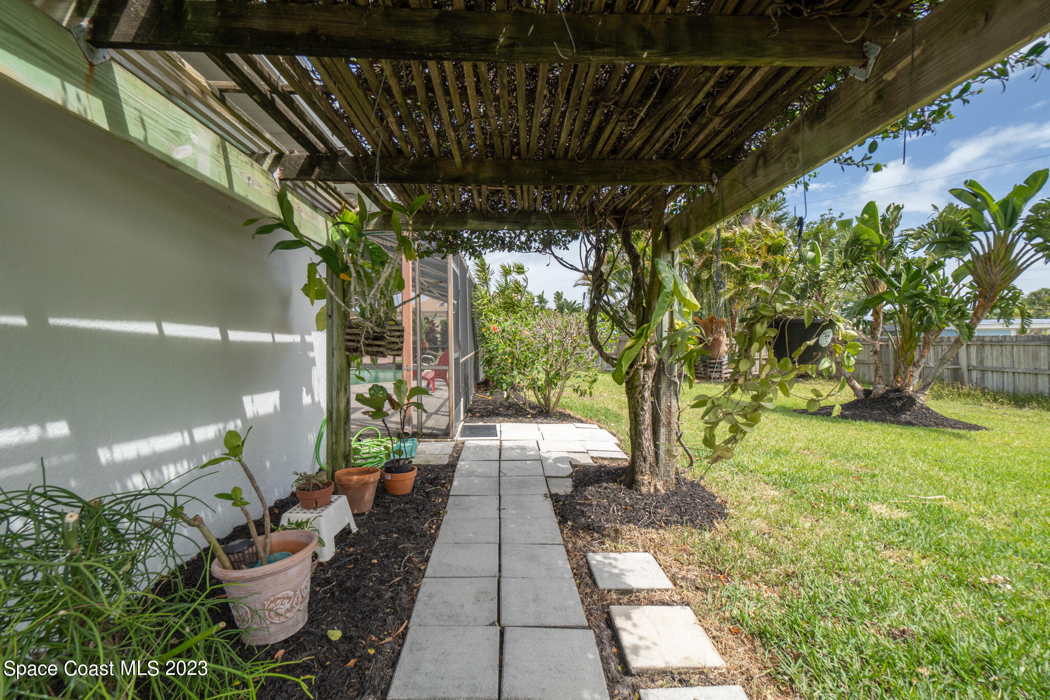 15 Inwood Way