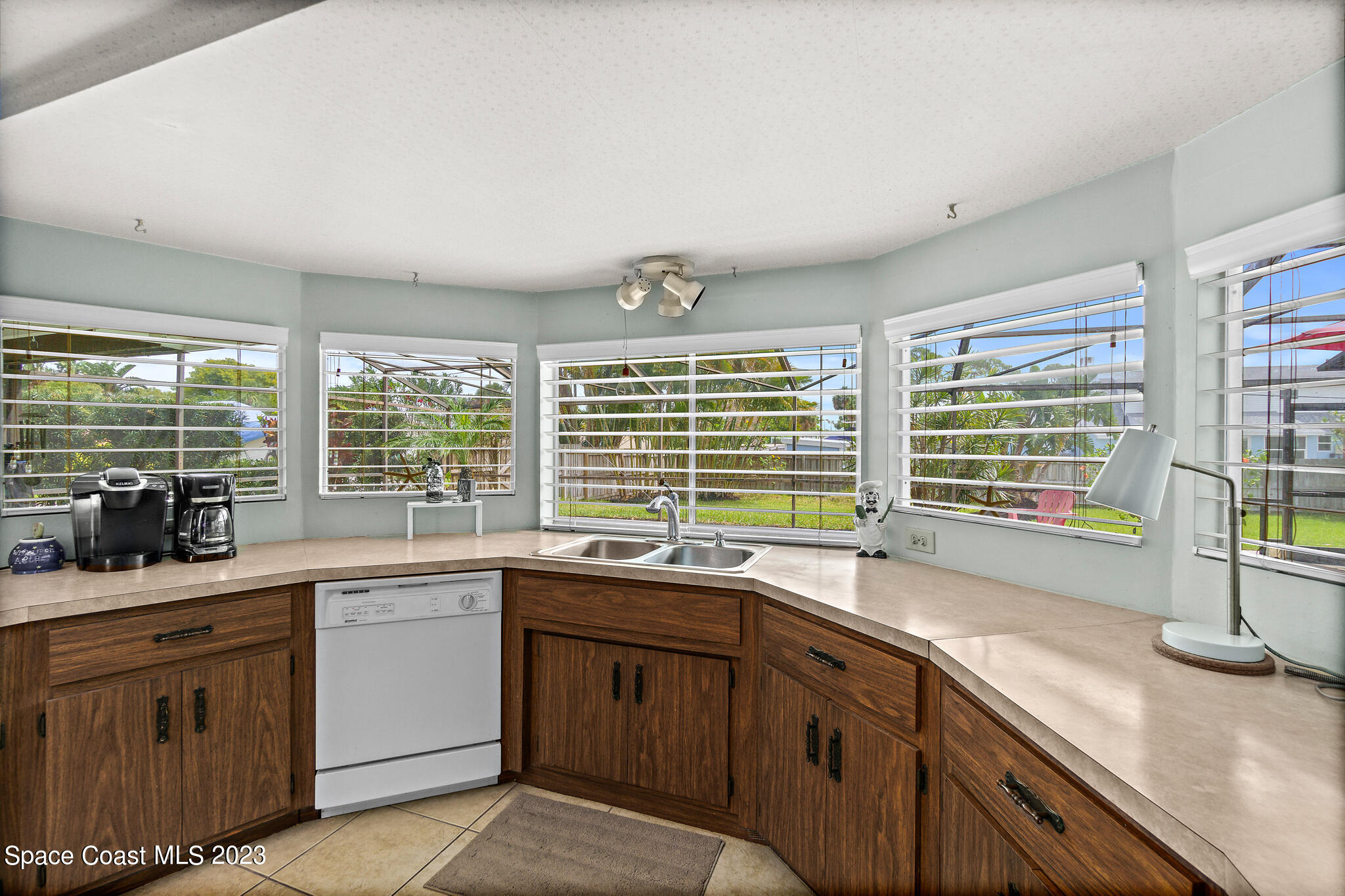 15 Inwood Way