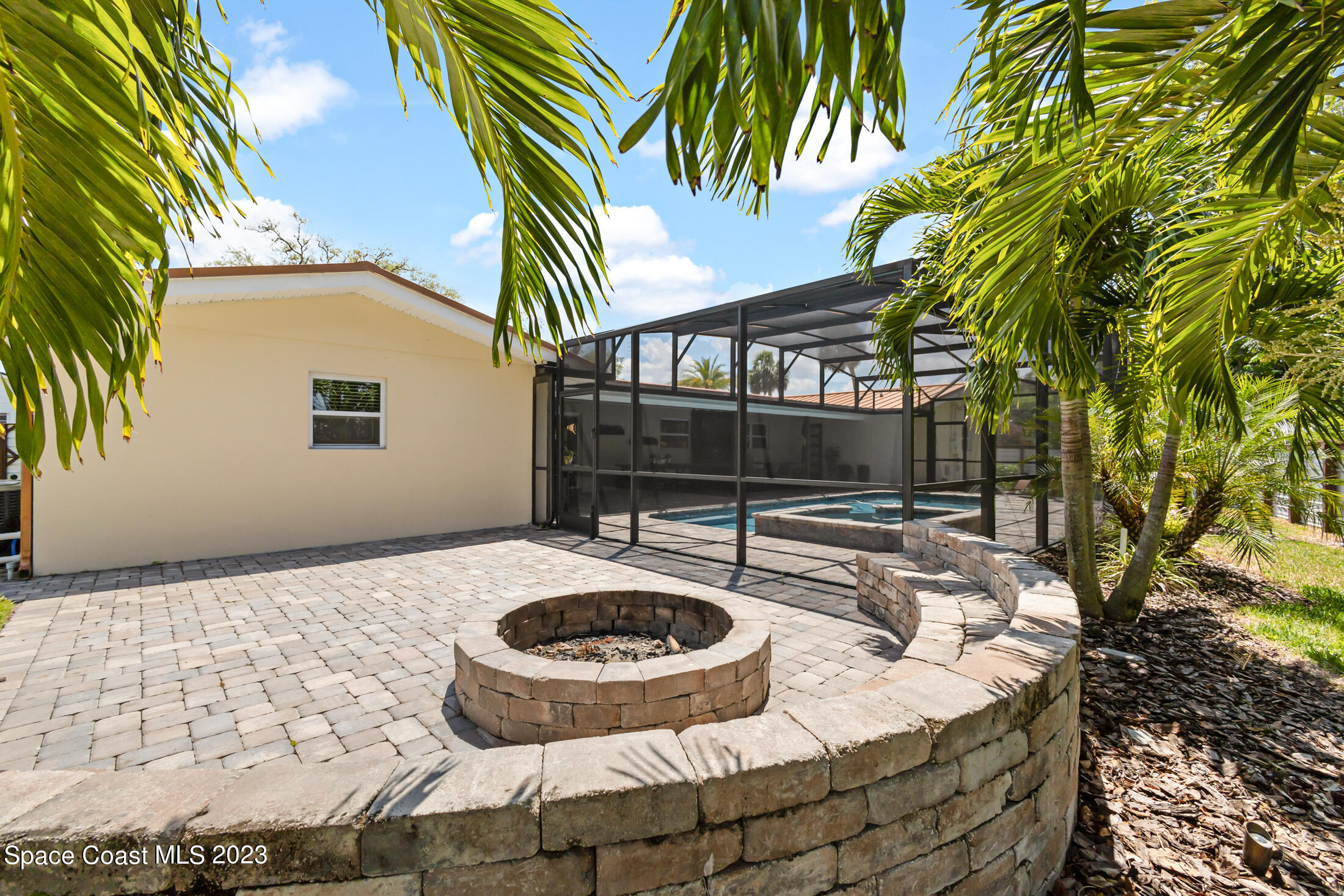 144 S Twin Lakes Road