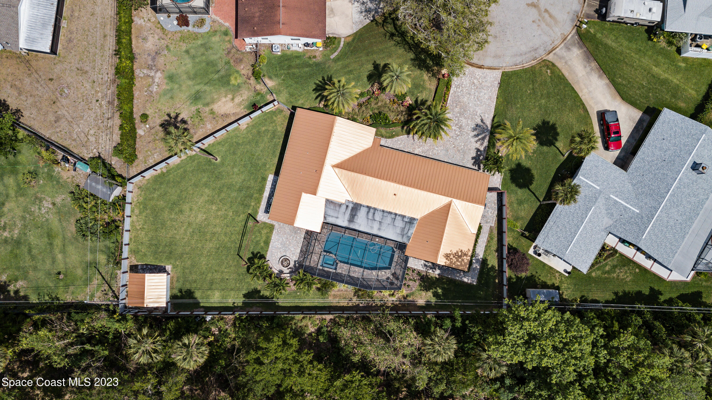 144 S Twin Lakes Road