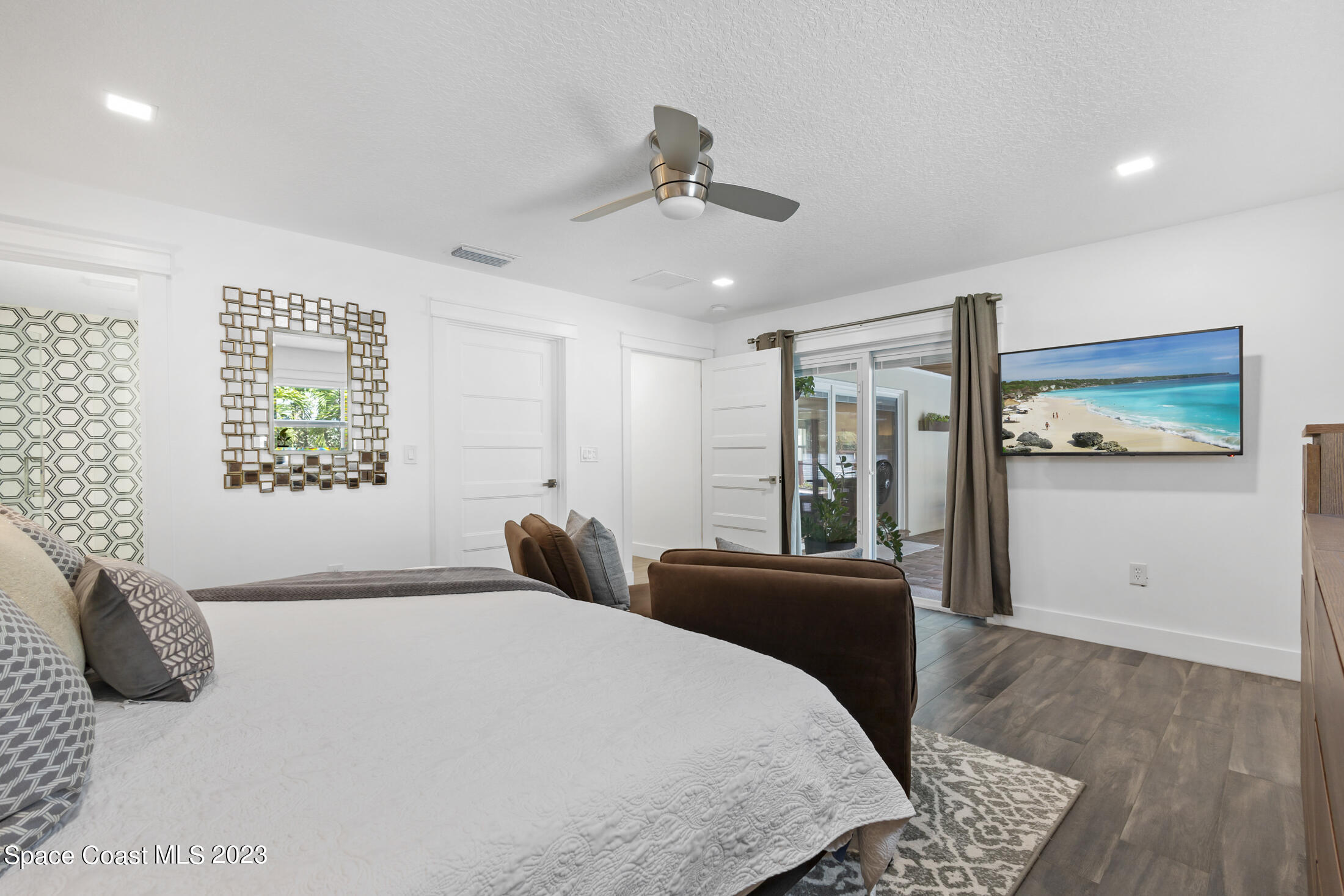 144 S Twin Lakes Road