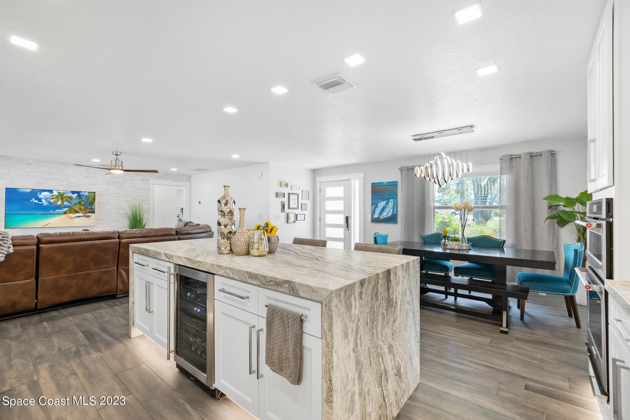 144 S Twin Lakes Road