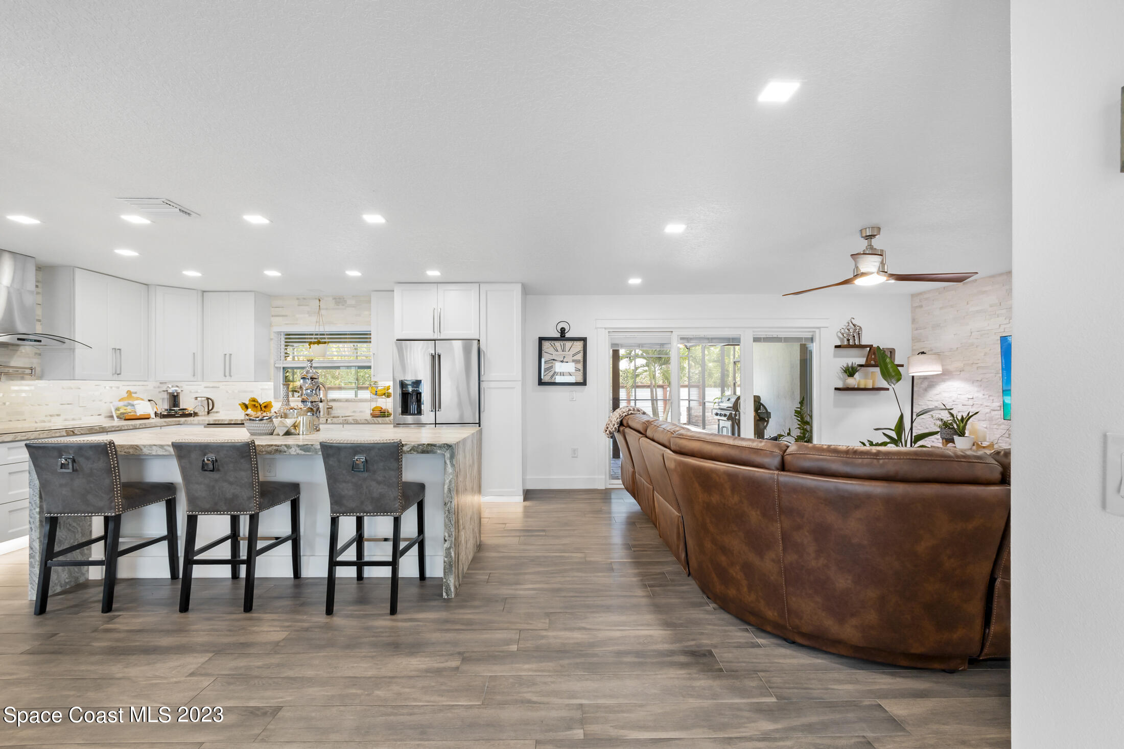 144 S Twin Lakes Road