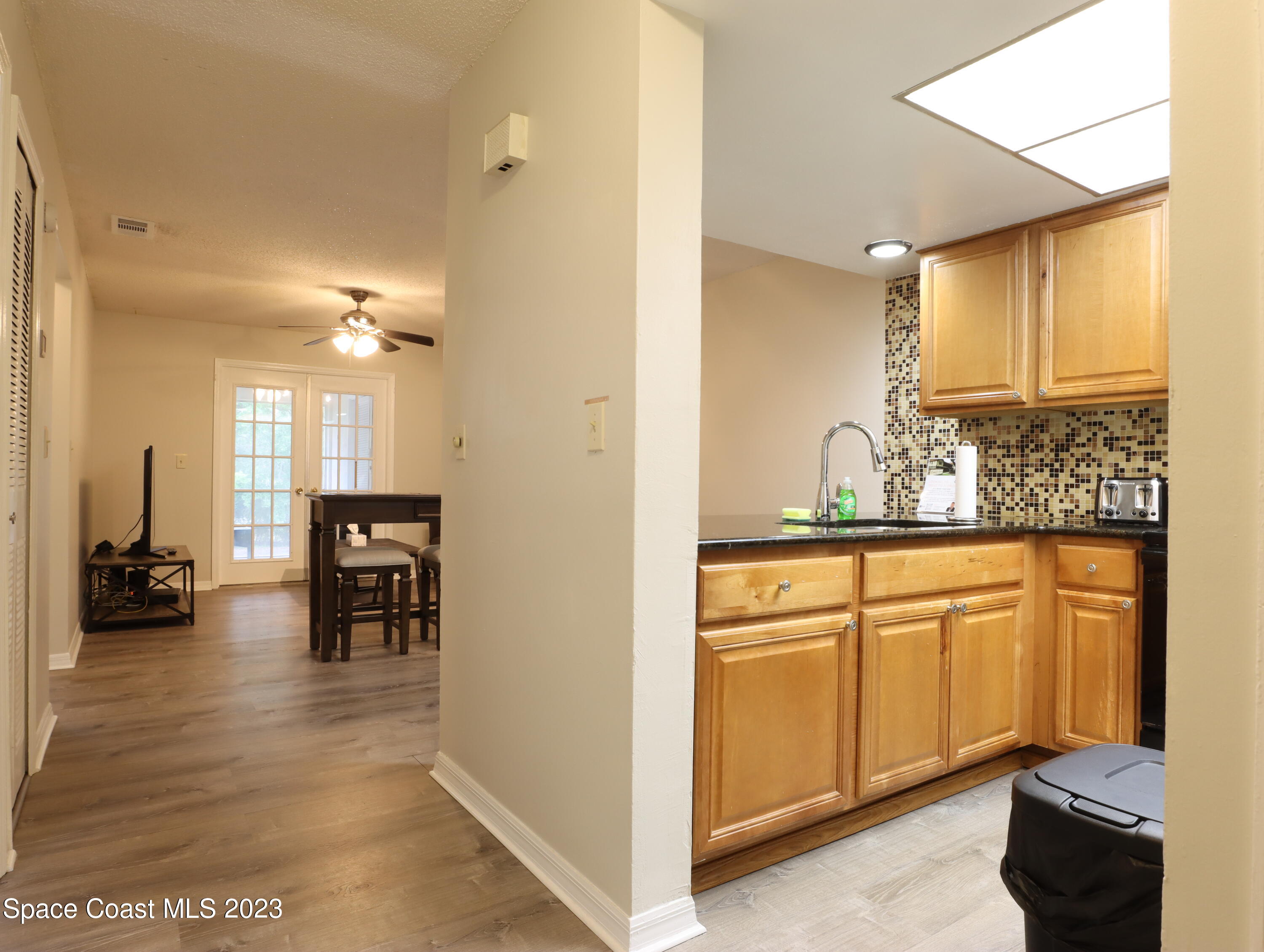 3147 Sir Hamilton Circle, 10