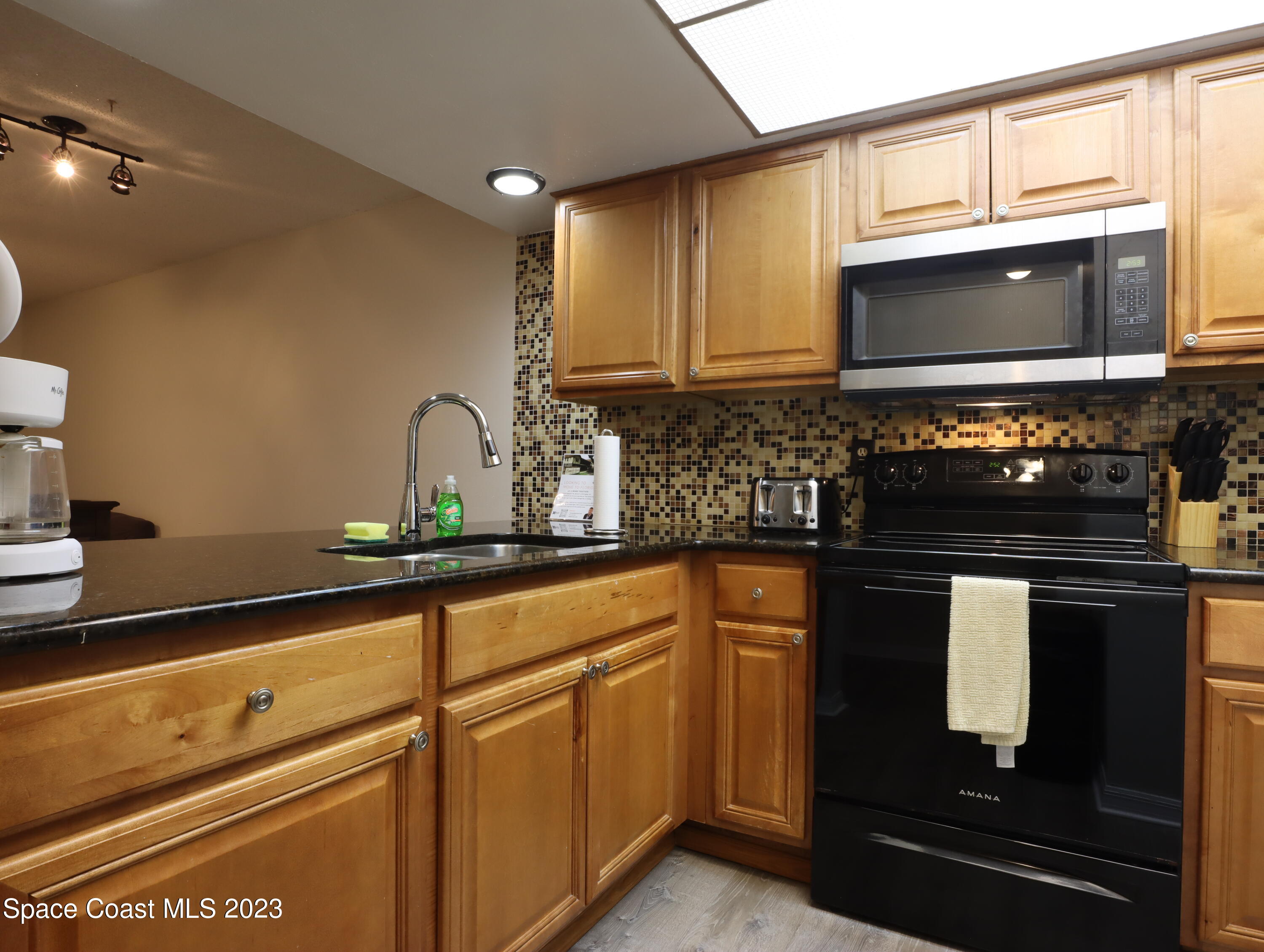 3147 Sir Hamilton Circle, 10