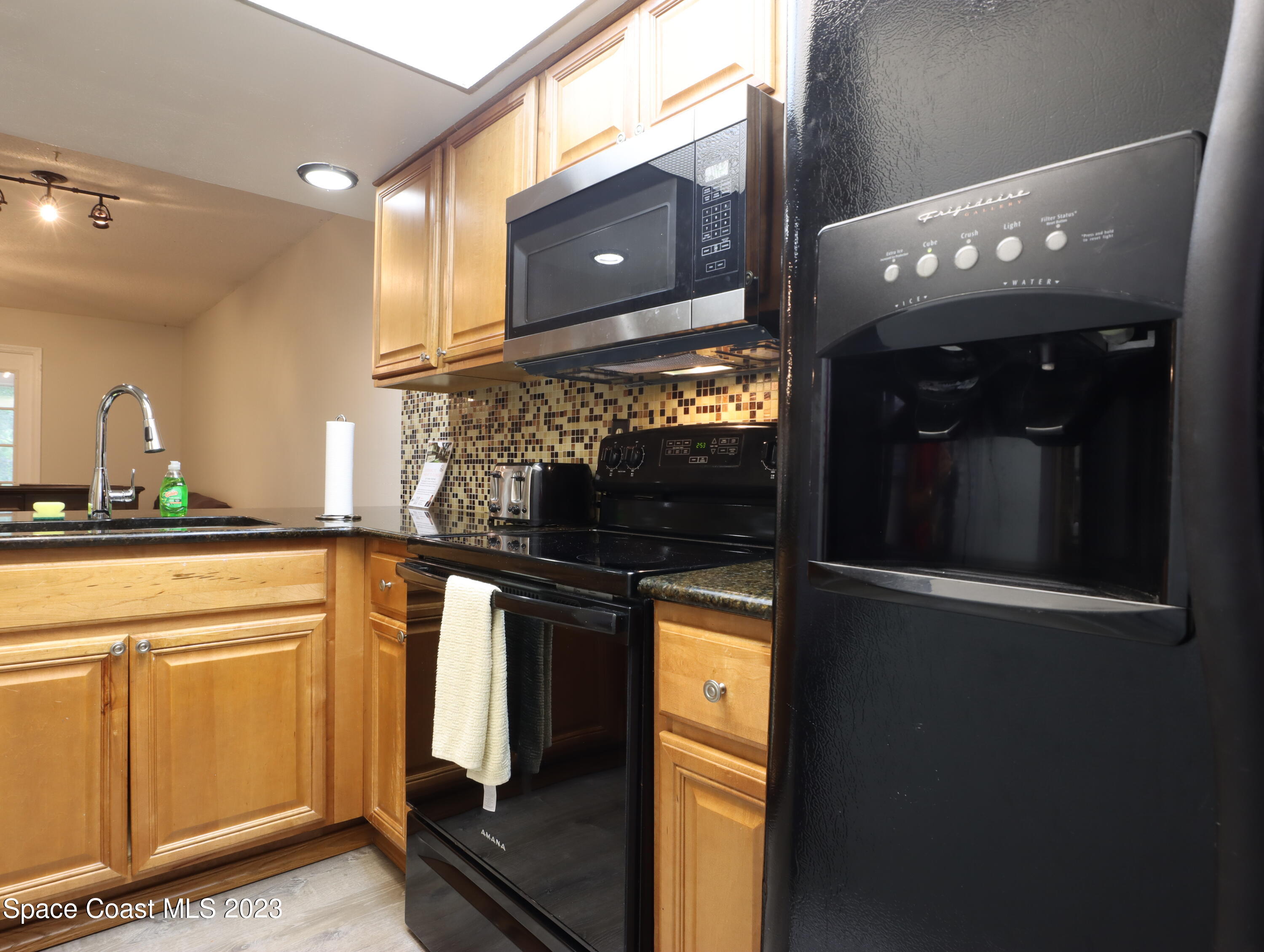 3147 Sir Hamilton Circle, 10