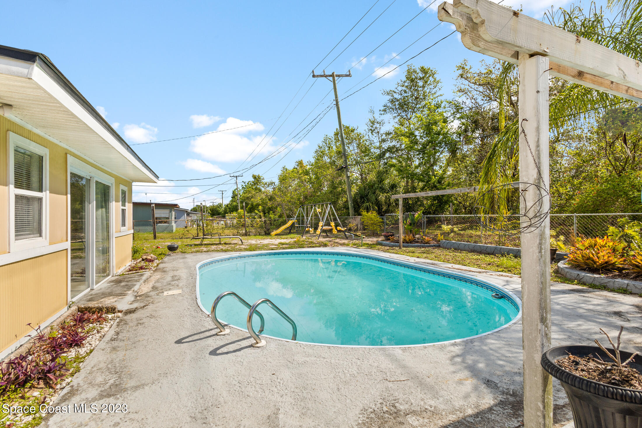 539 Clarewood Boulevard