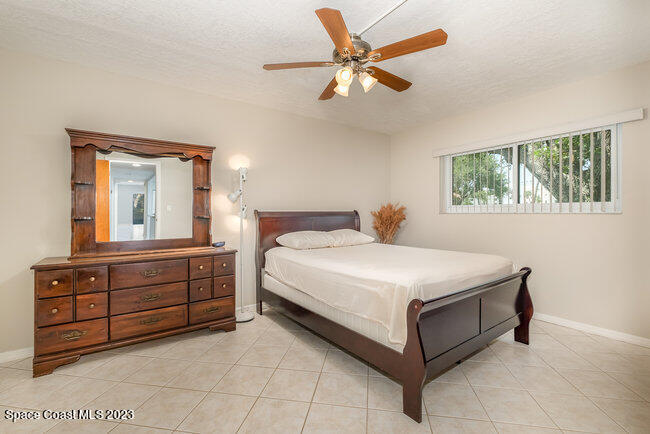 5807 N Atlantic Avenue, 815