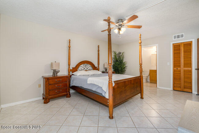 5807 N Atlantic Avenue, 815