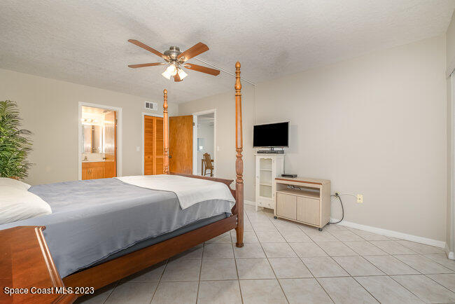 5807 N Atlantic Avenue, 815