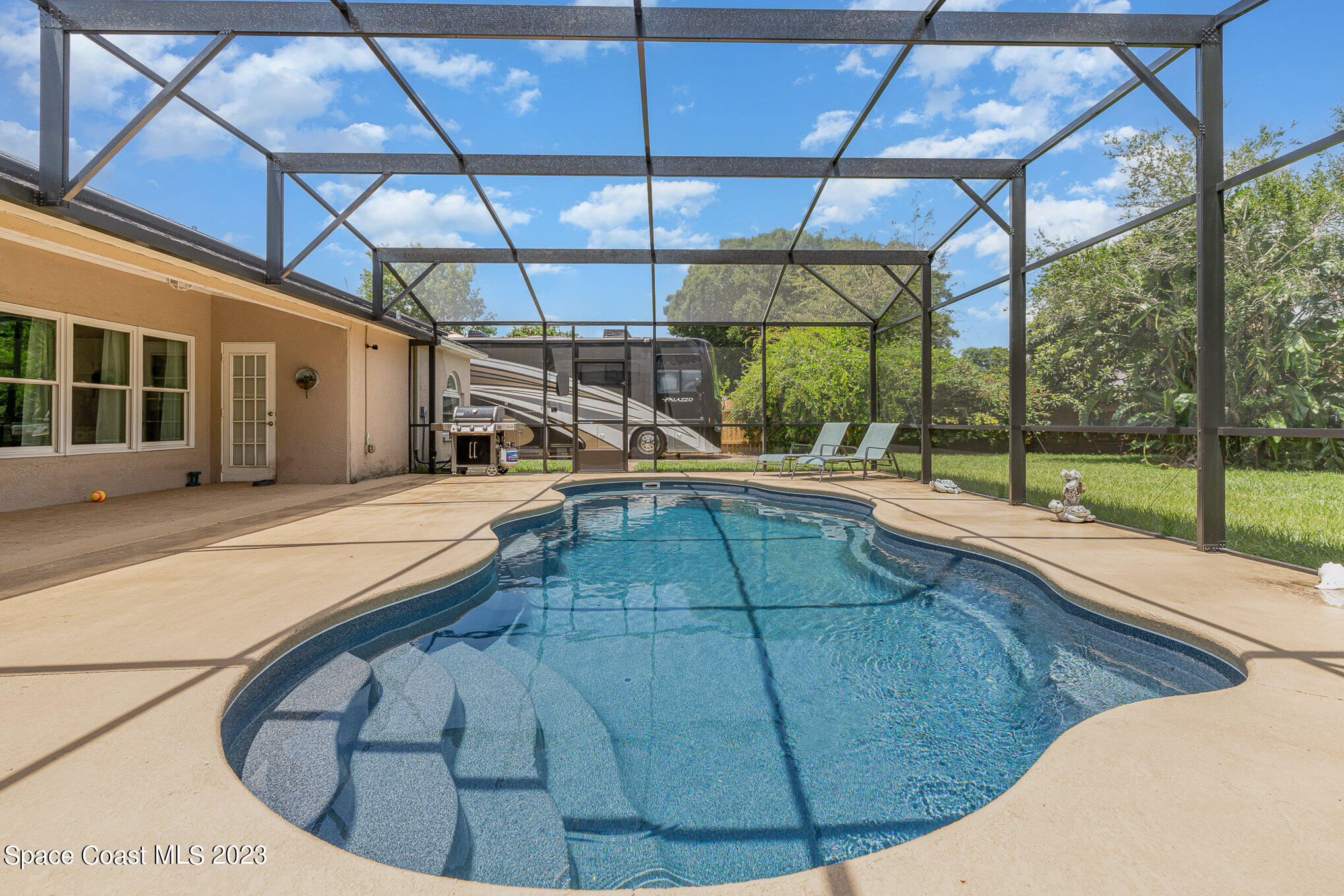 5090 Winchester Drive