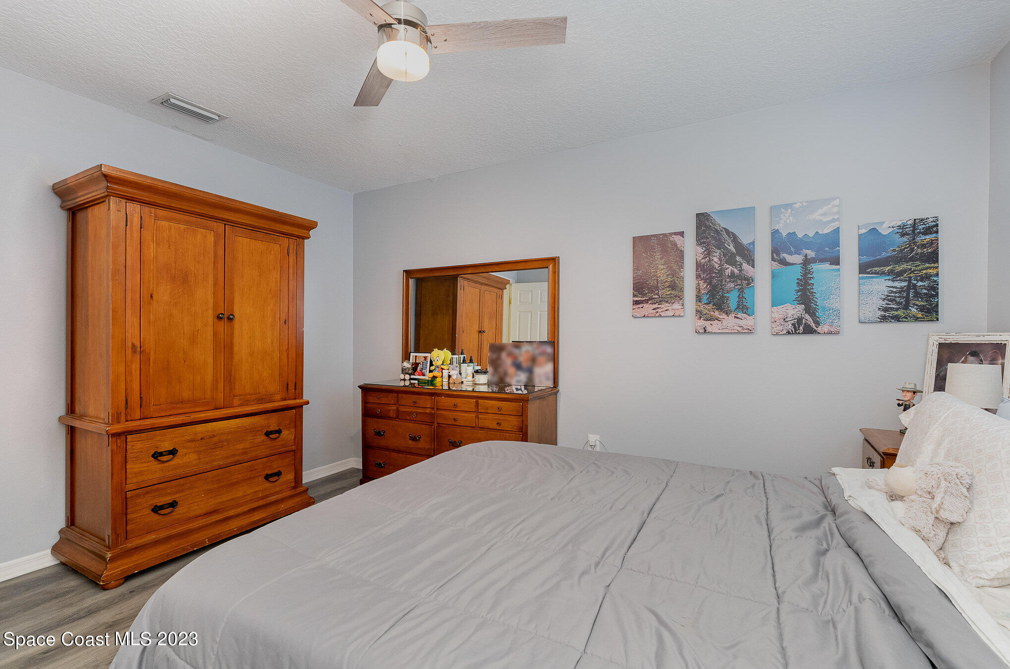 5090 Winchester Drive