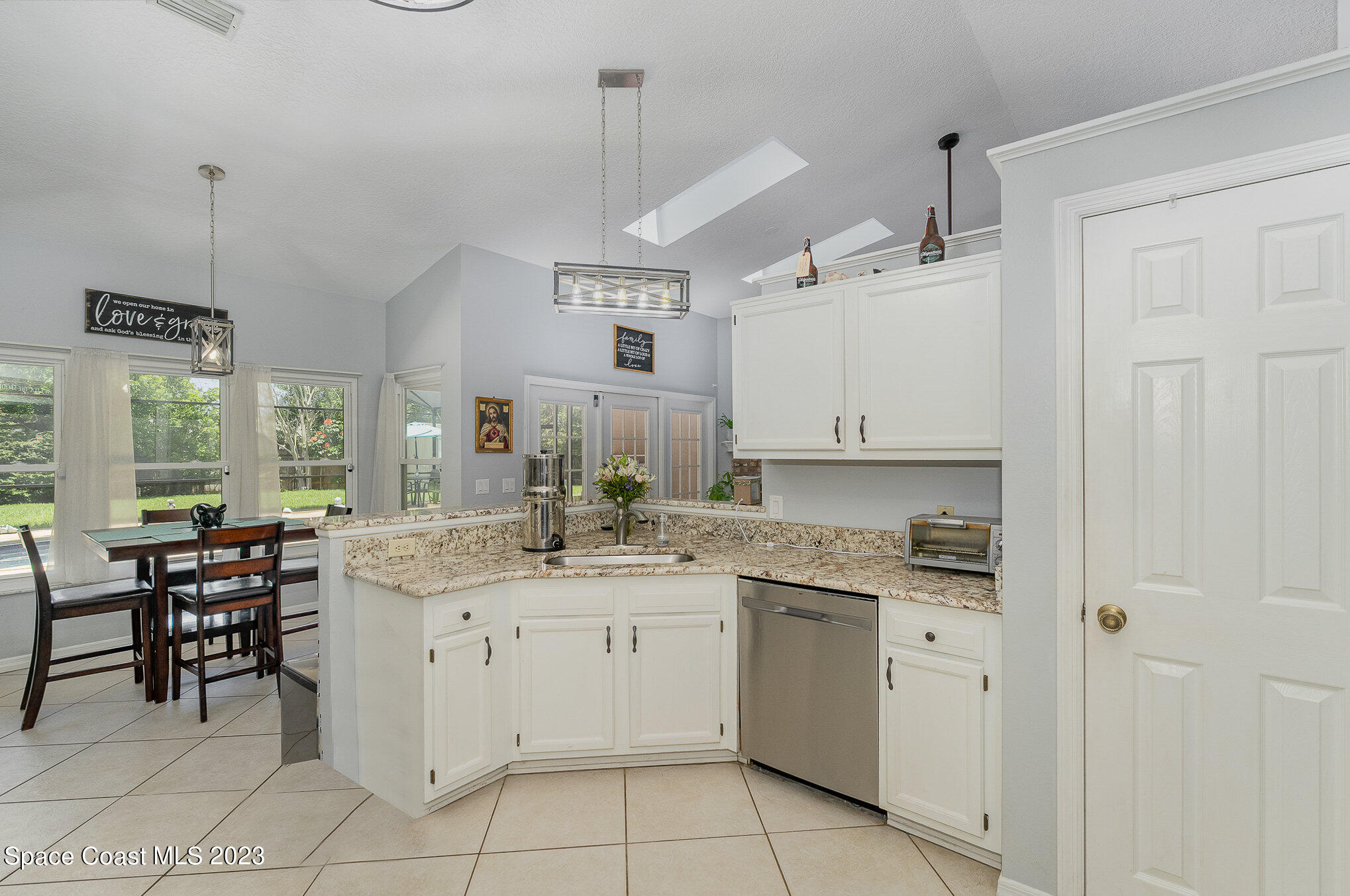 5090 Winchester Drive
