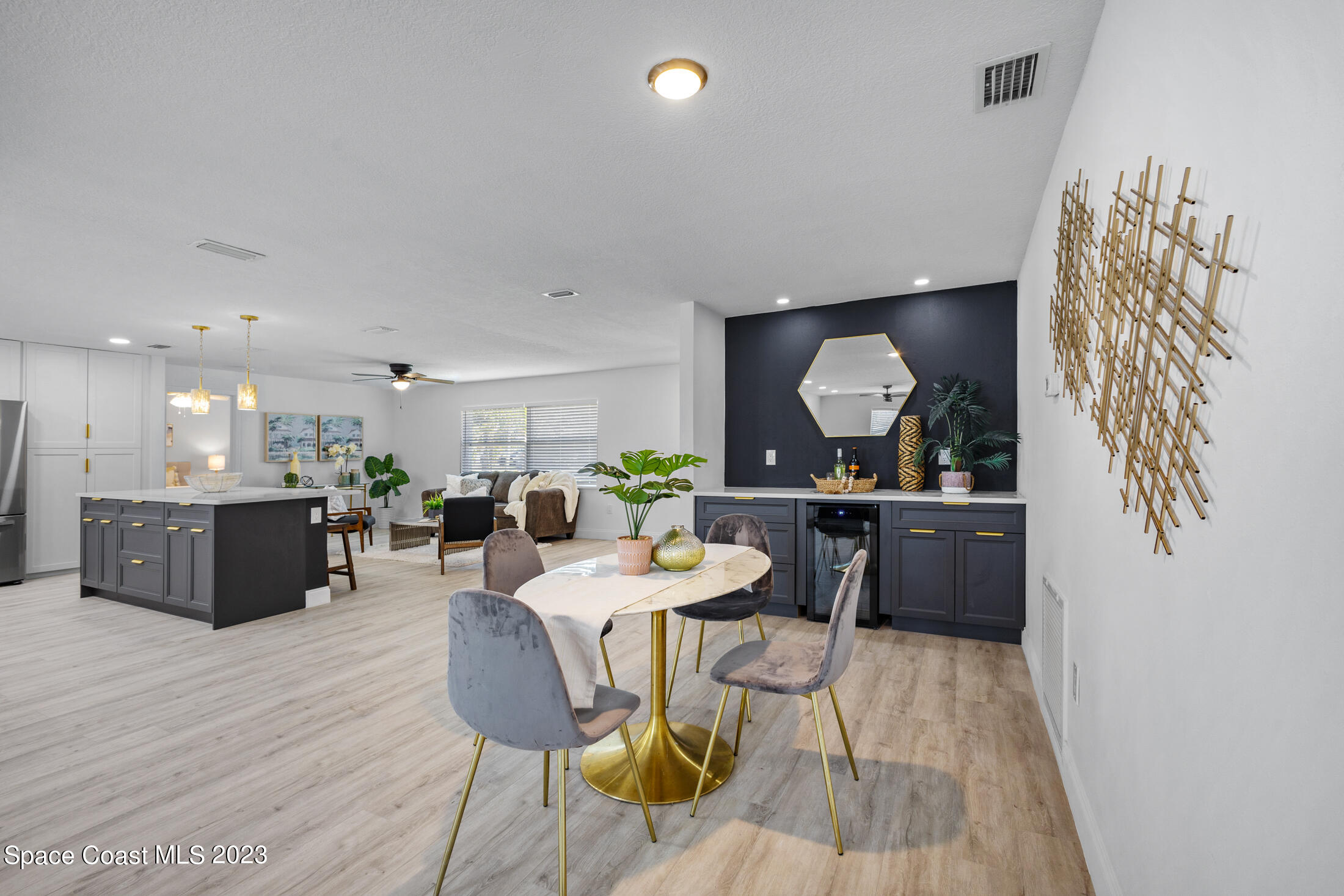 410 Sheridan Avenue